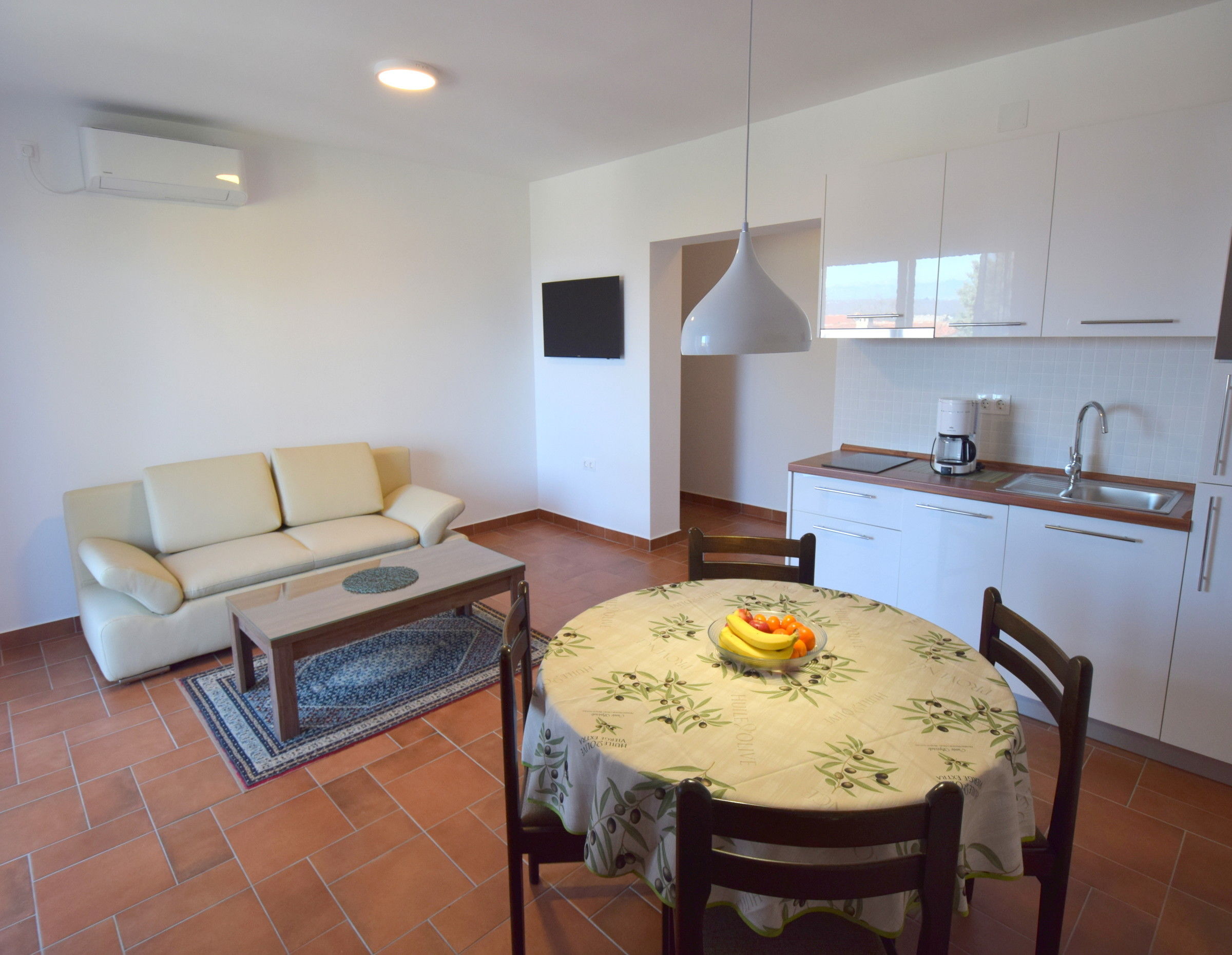 Apartments Vukas 62105-A2