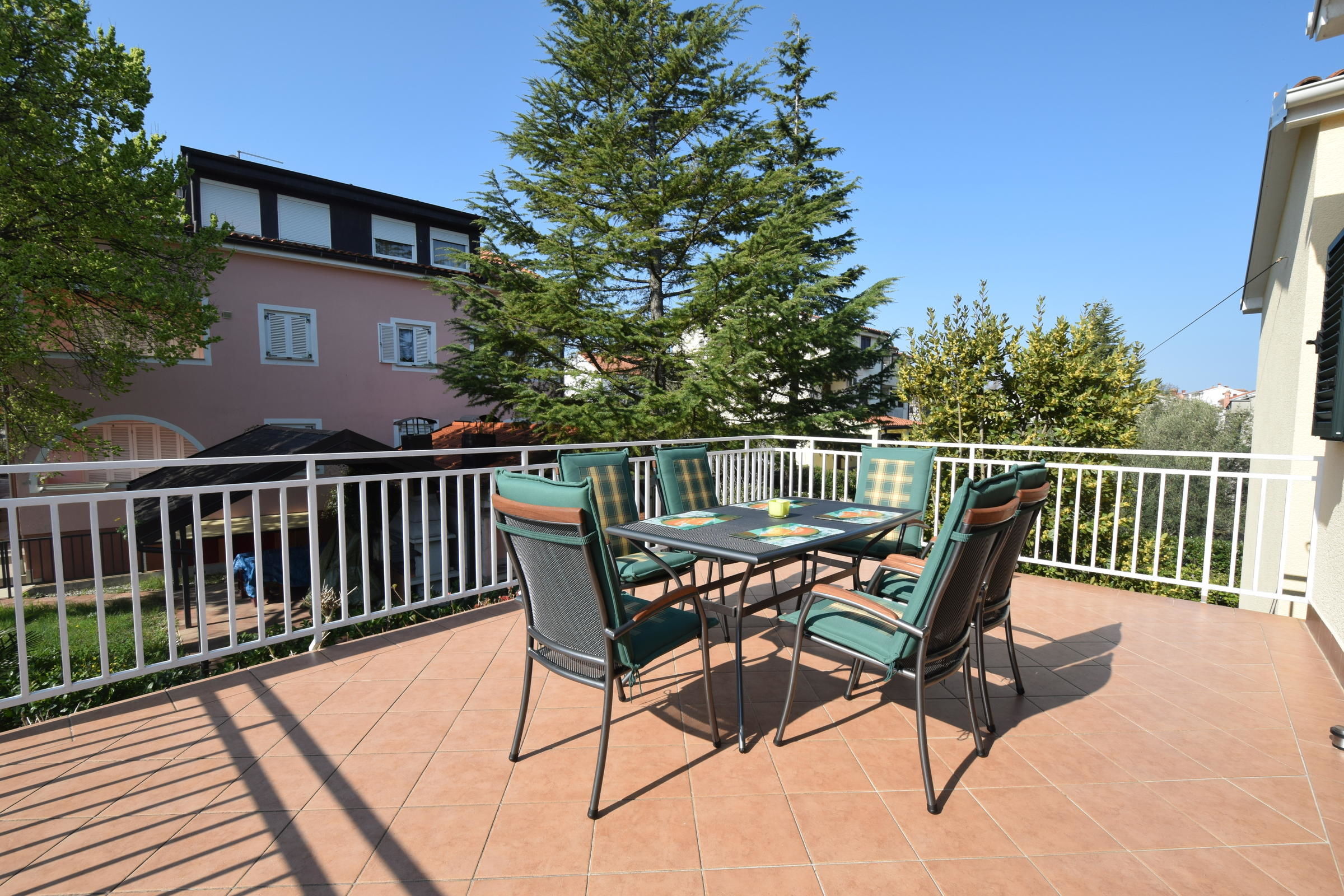 Apartments Vukas 62105-A1
