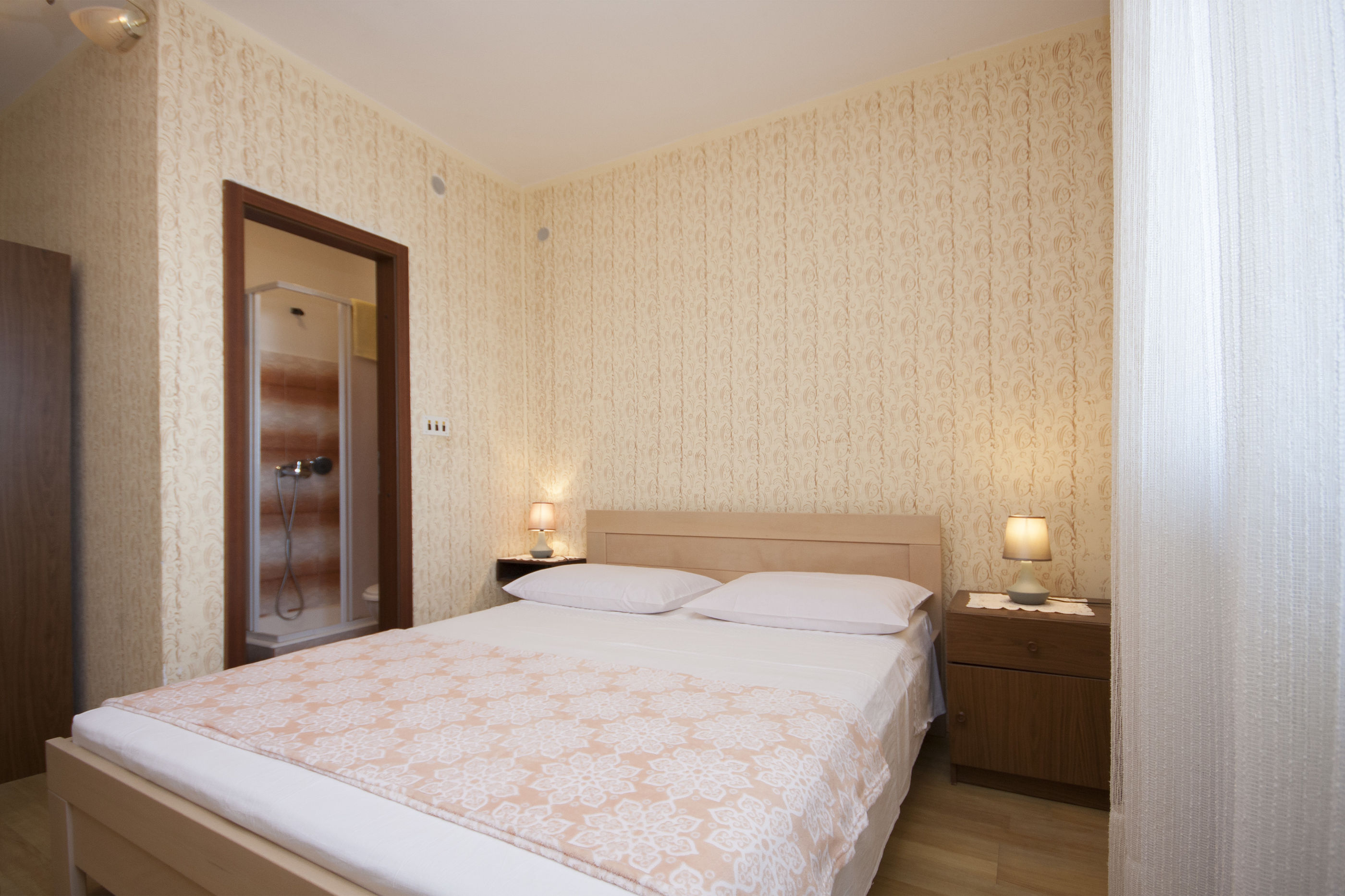 Apartments Frane 20431-A2