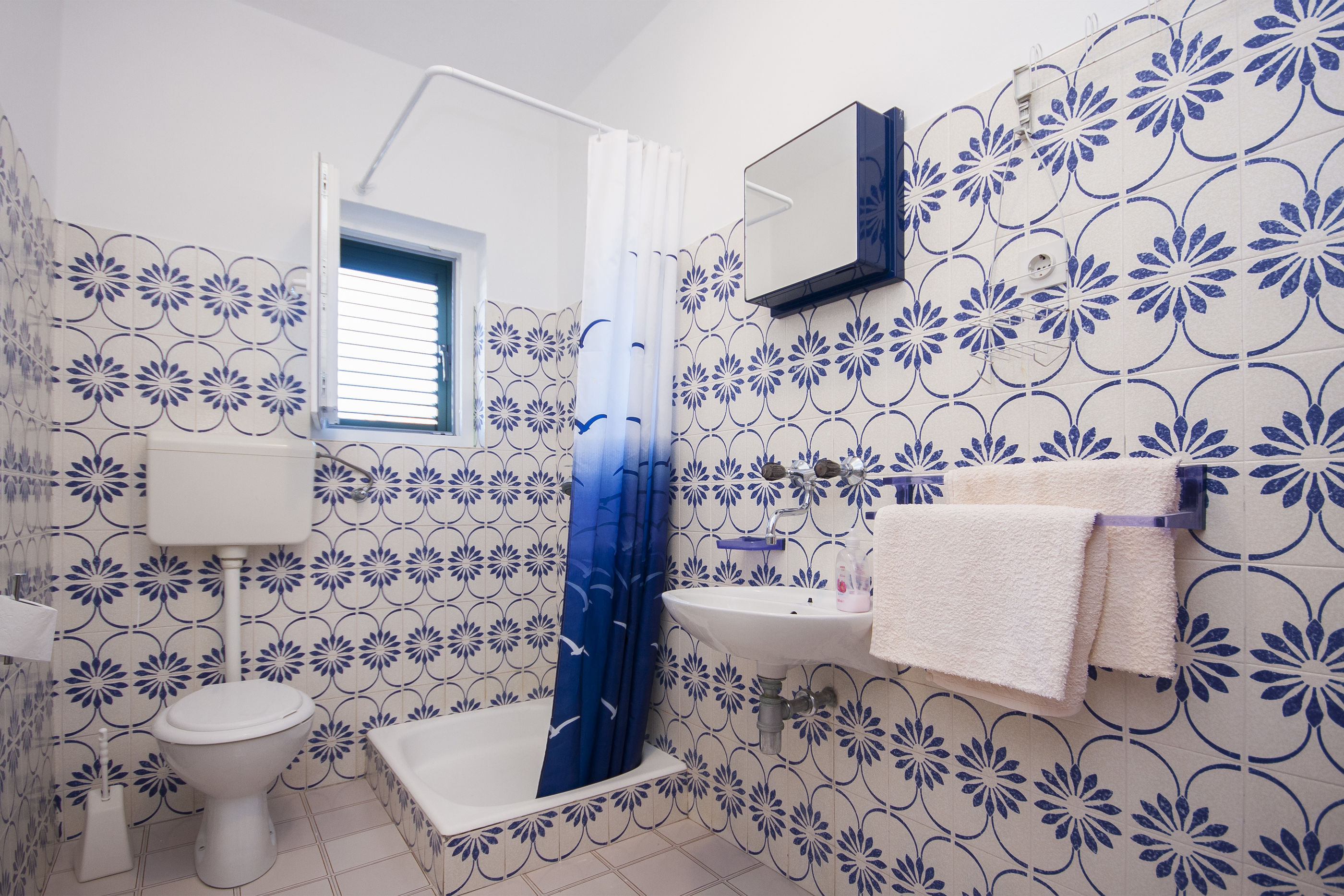 Apartments Frane 20431-A2