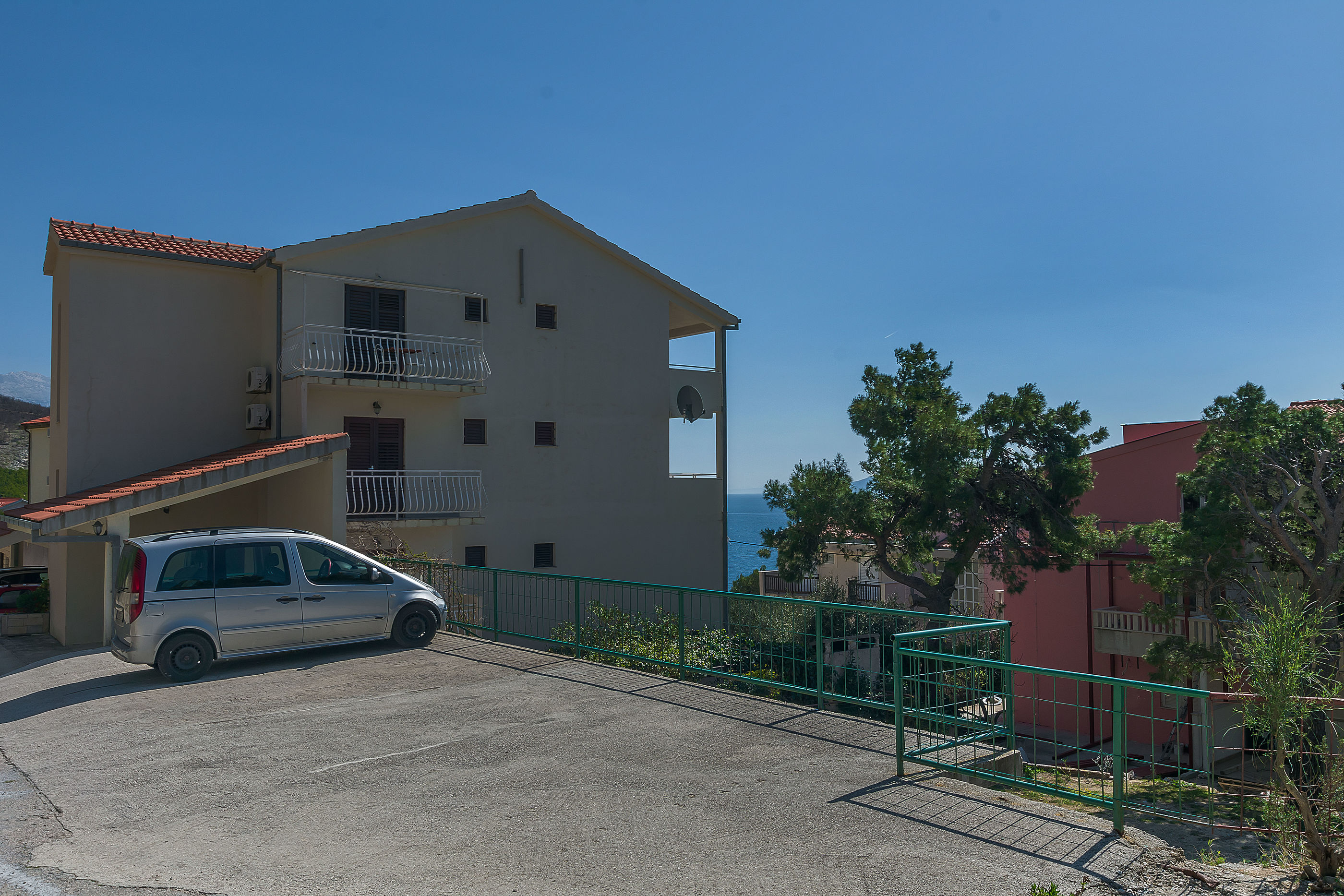 Apartments Ksenia 61881-A8