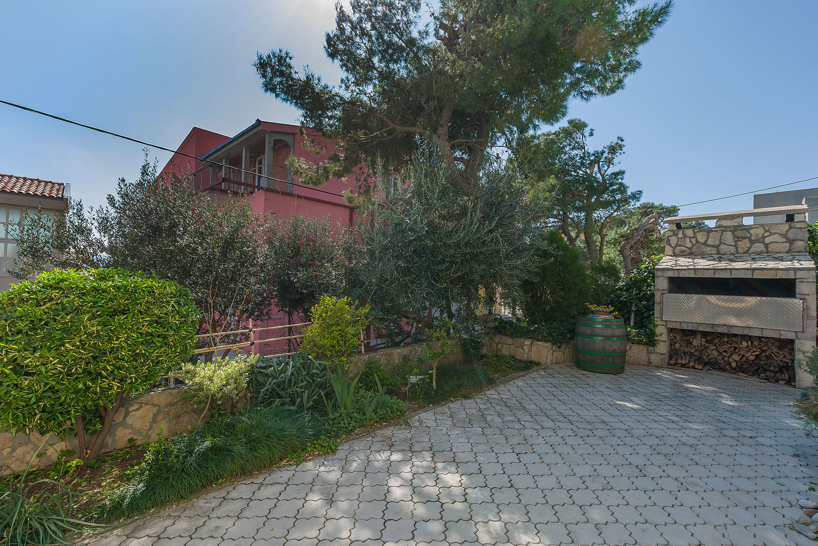Apartments Ksenia 61881-A8