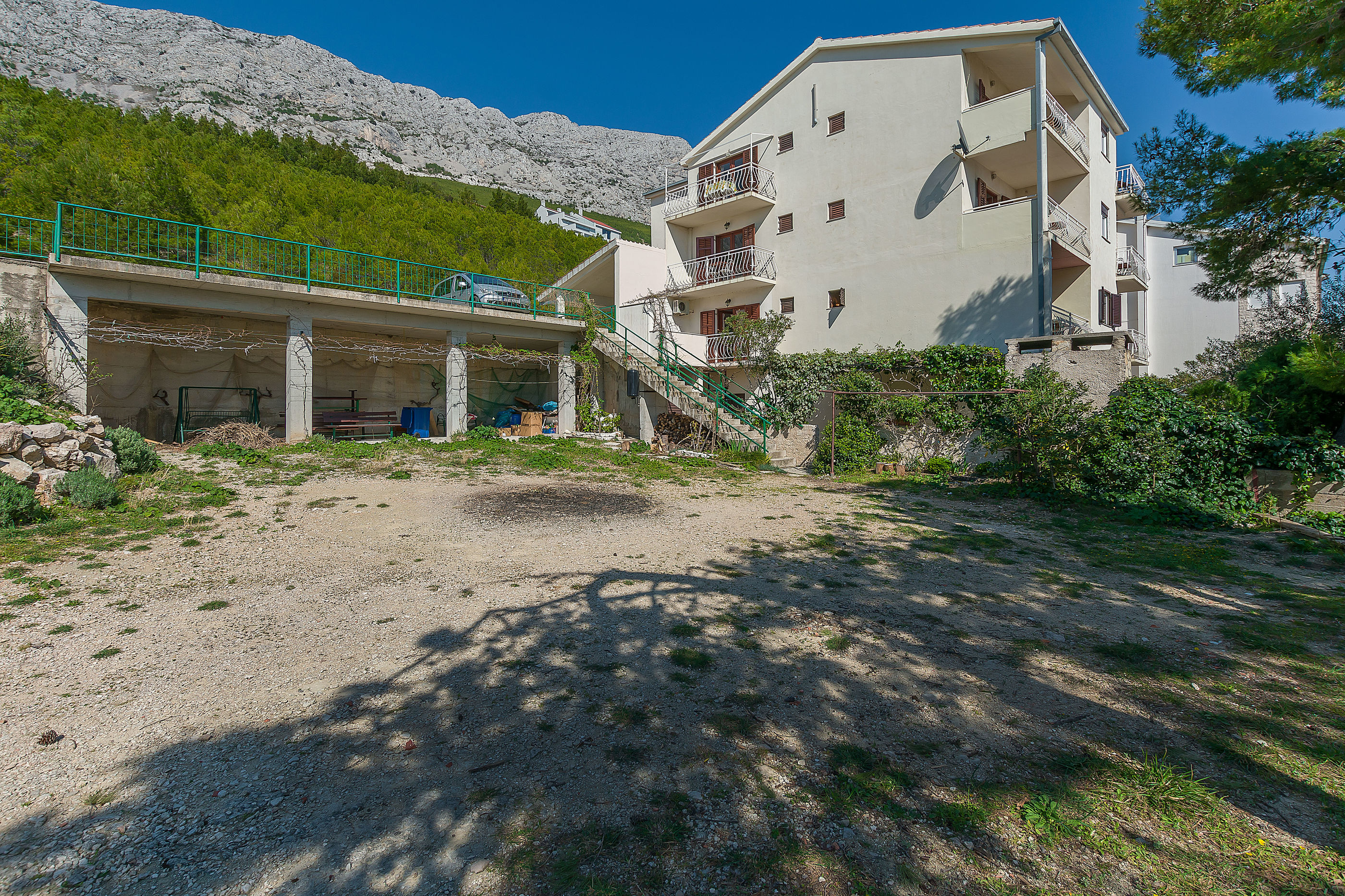 Apartments Ksenia 61881-A8