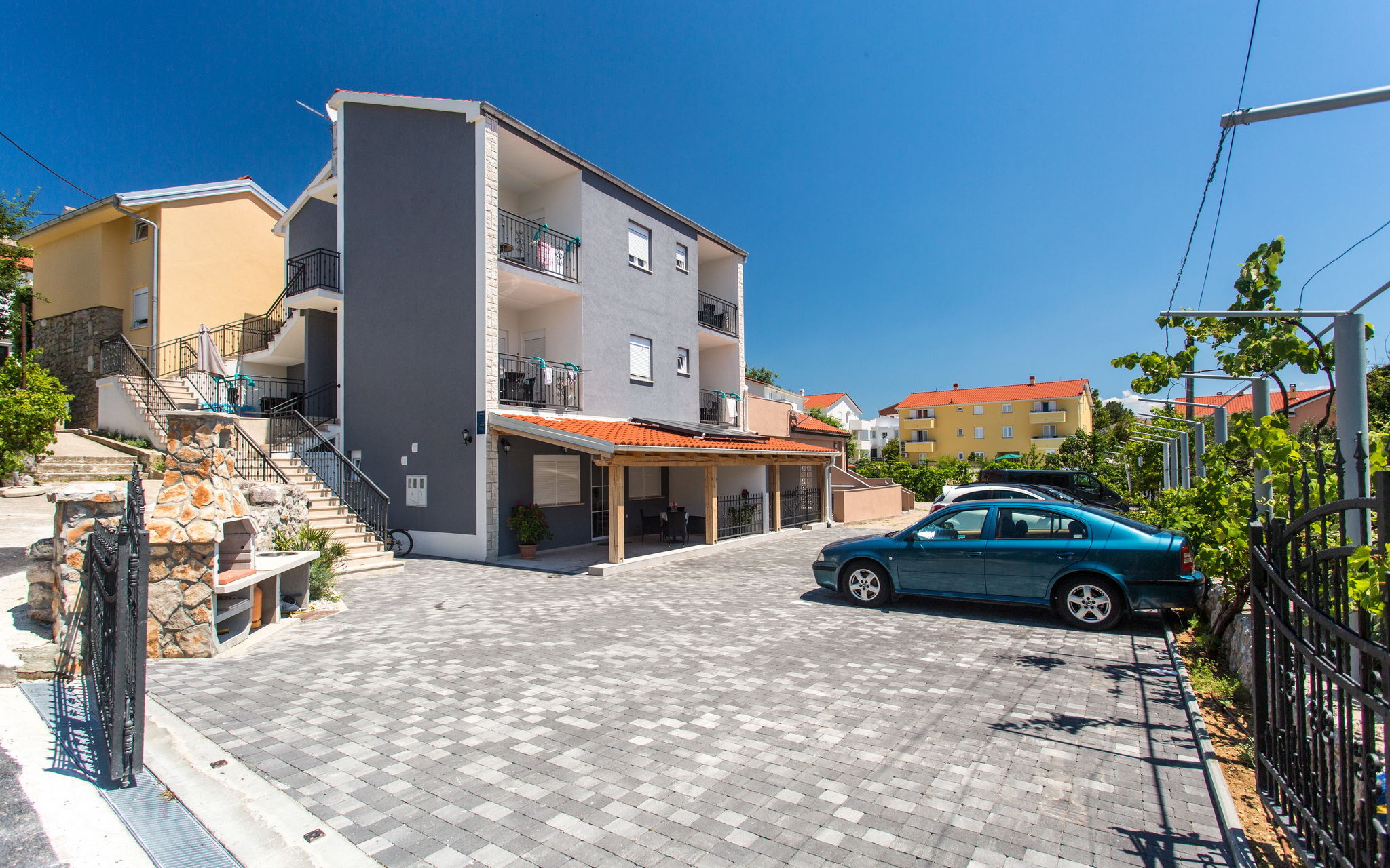 Apartmani BERISHA I A6