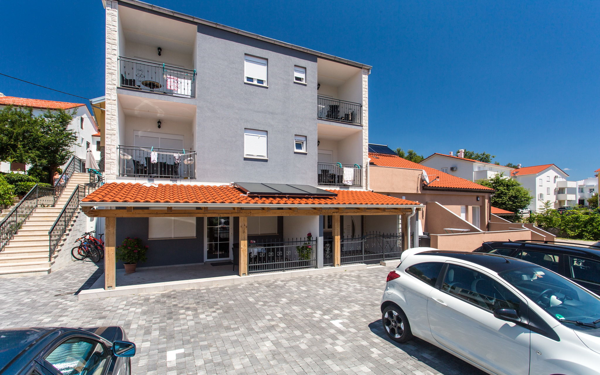 Apartments BERISHA I 69019-A4