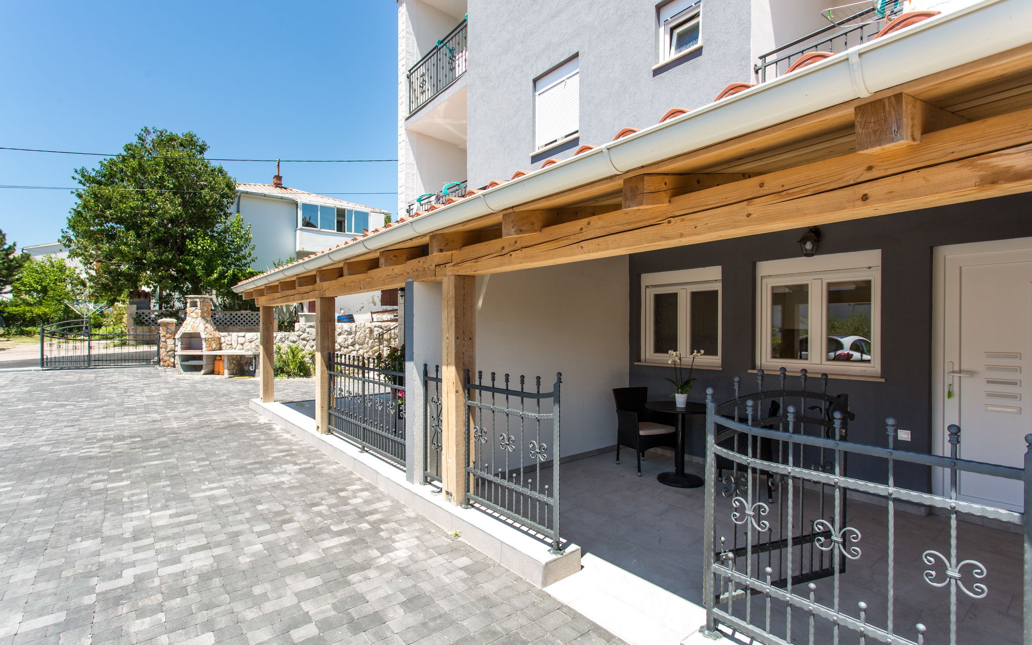Apartments BERISHA I 69019-A6