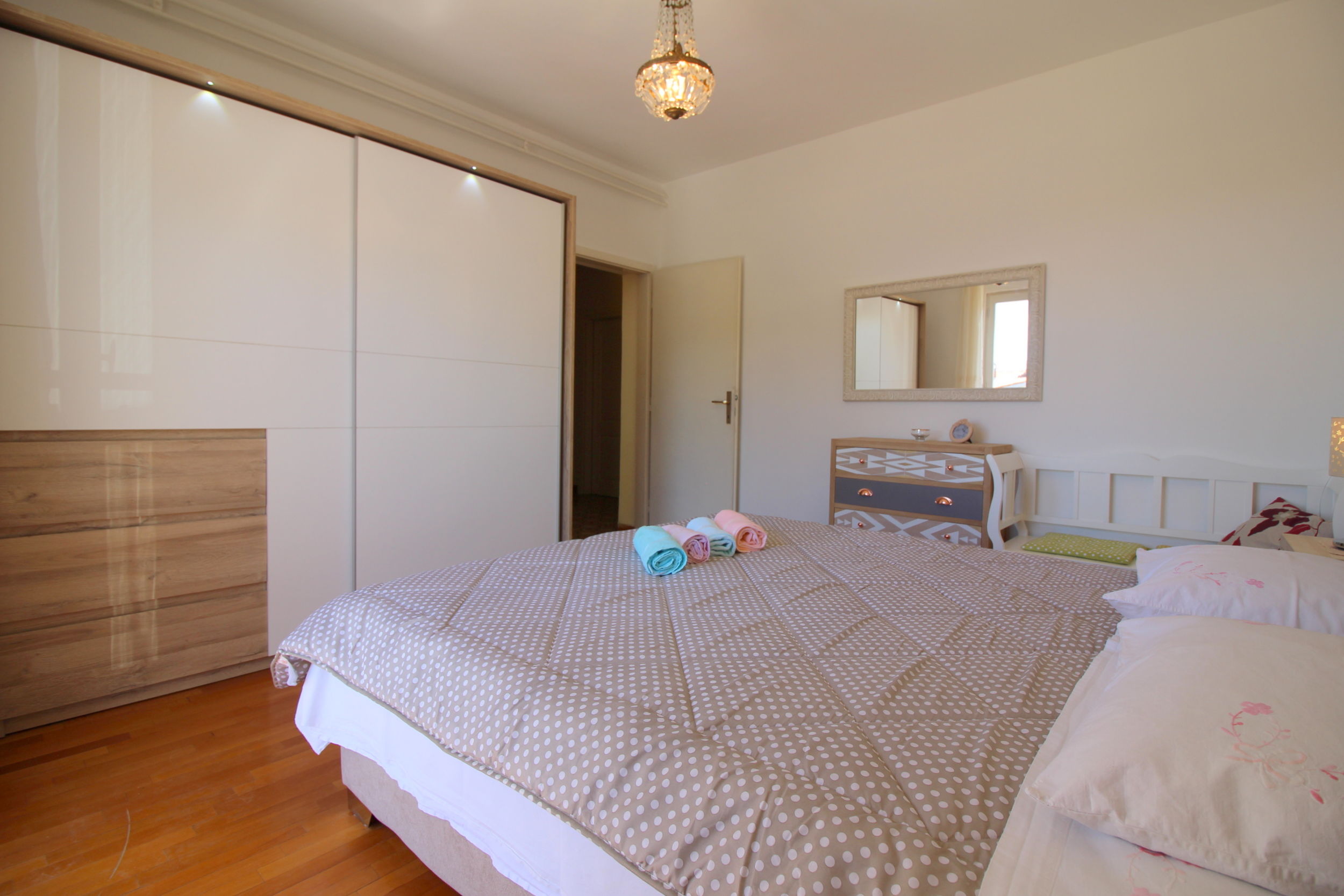 Apartments Anka 16927-A2