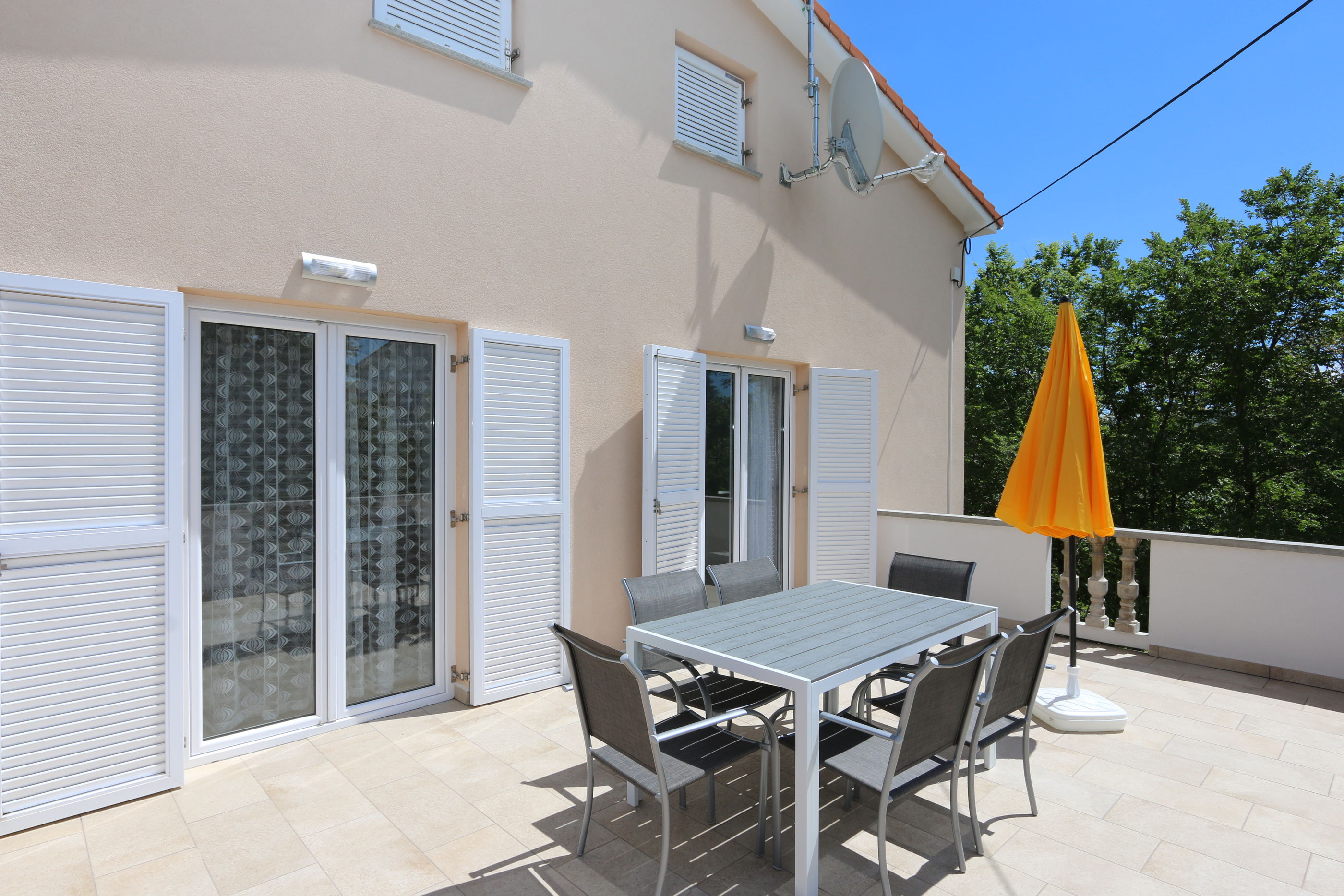Apartments Mihalić 10070-A4