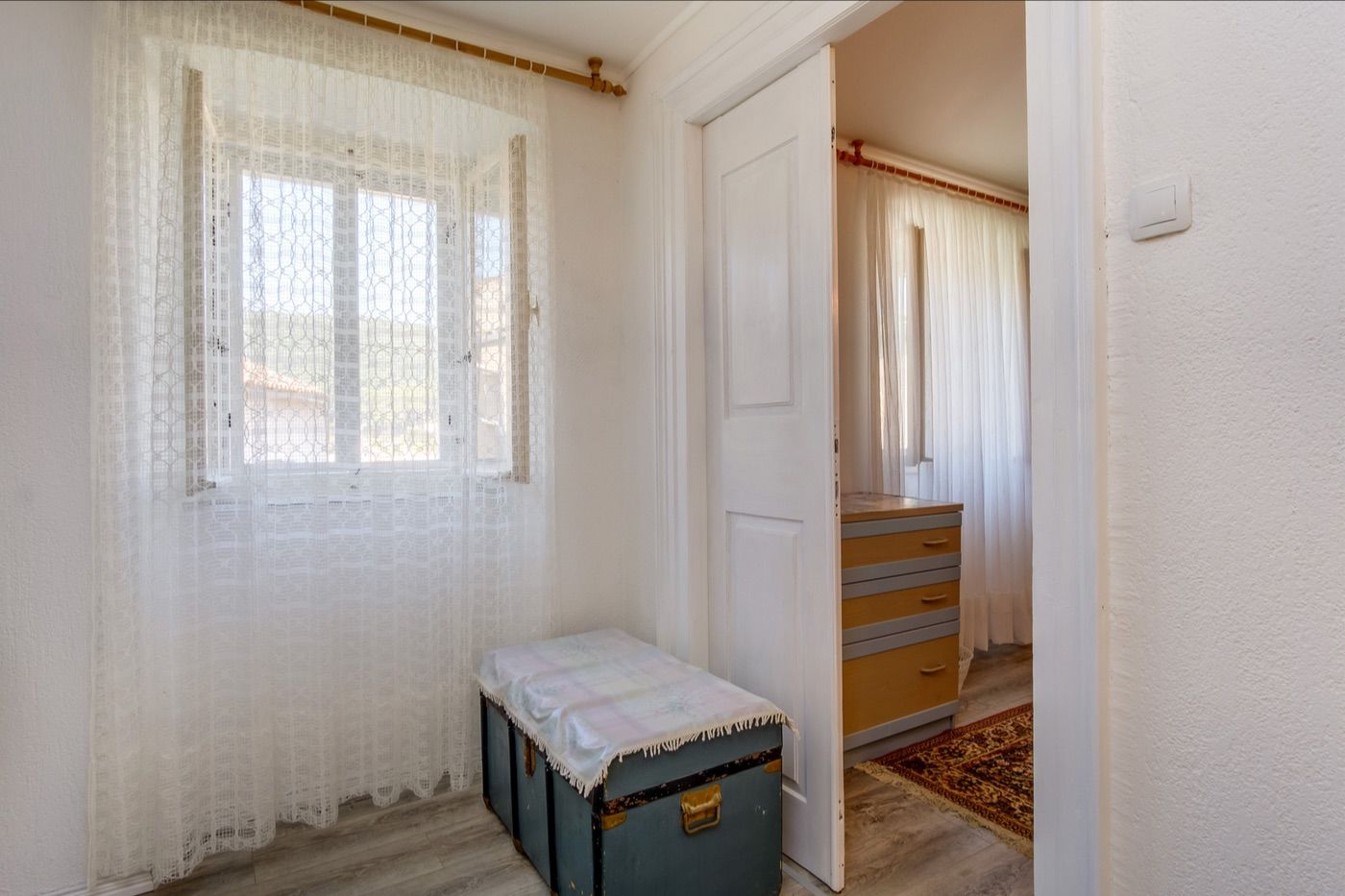 House JONA 64509-K1