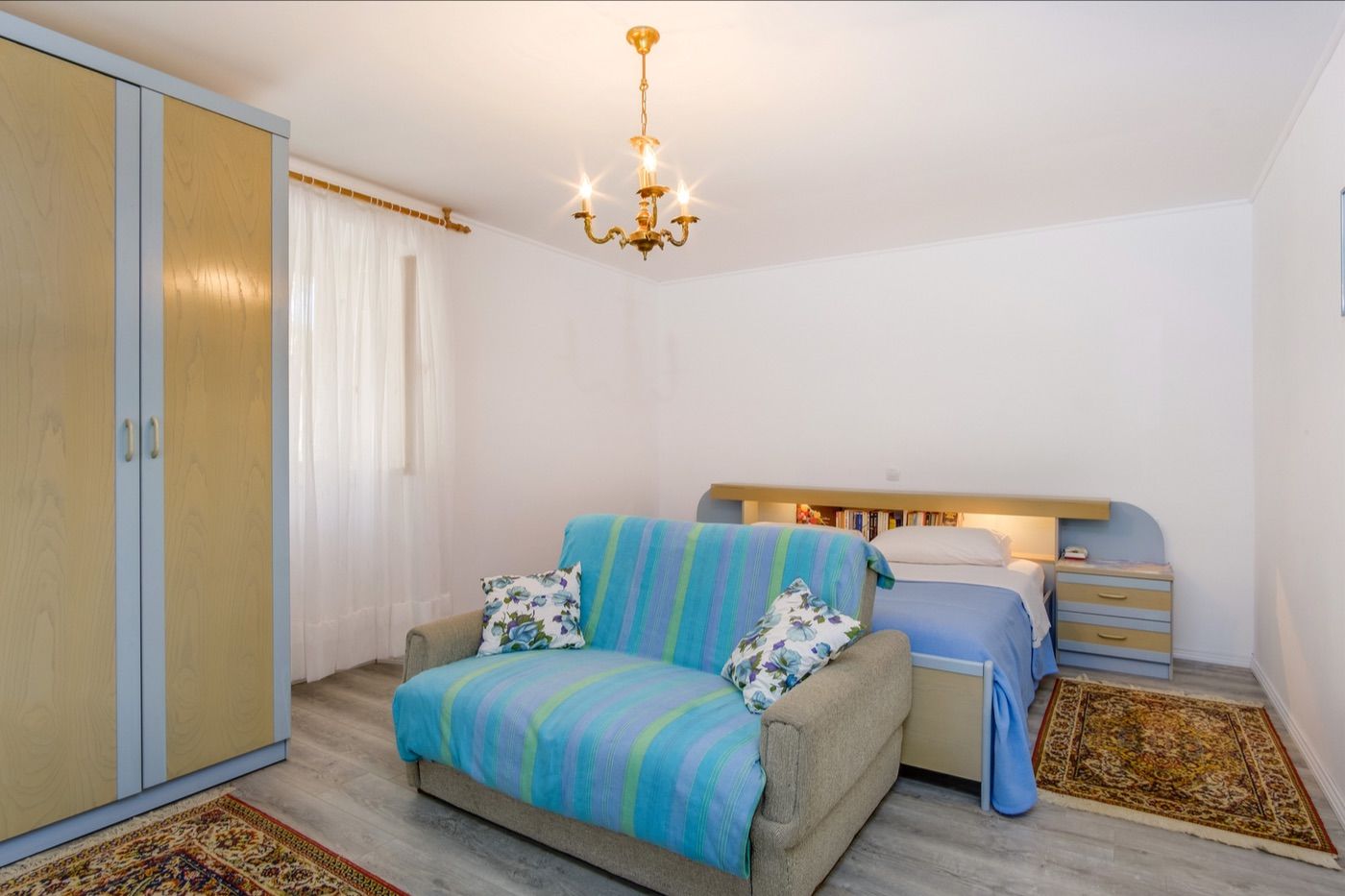 House JONA 64509-K1