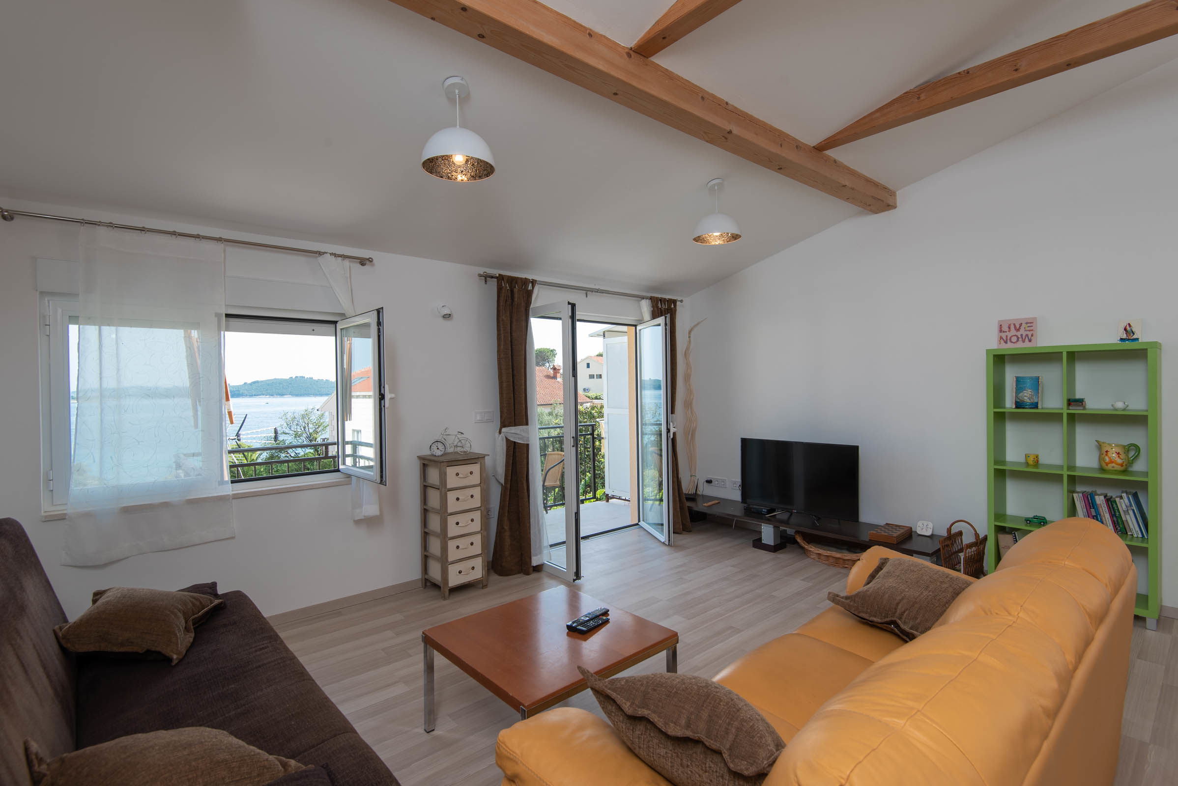 Apartment ŠKVAR 21528-A1
