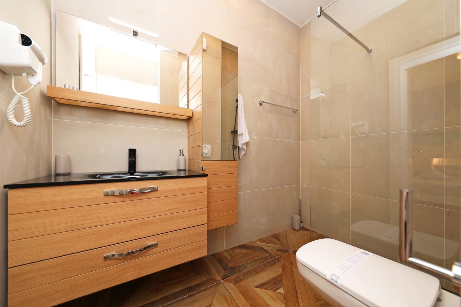 Apartments REDSTONE luxury apartments 61761-A1