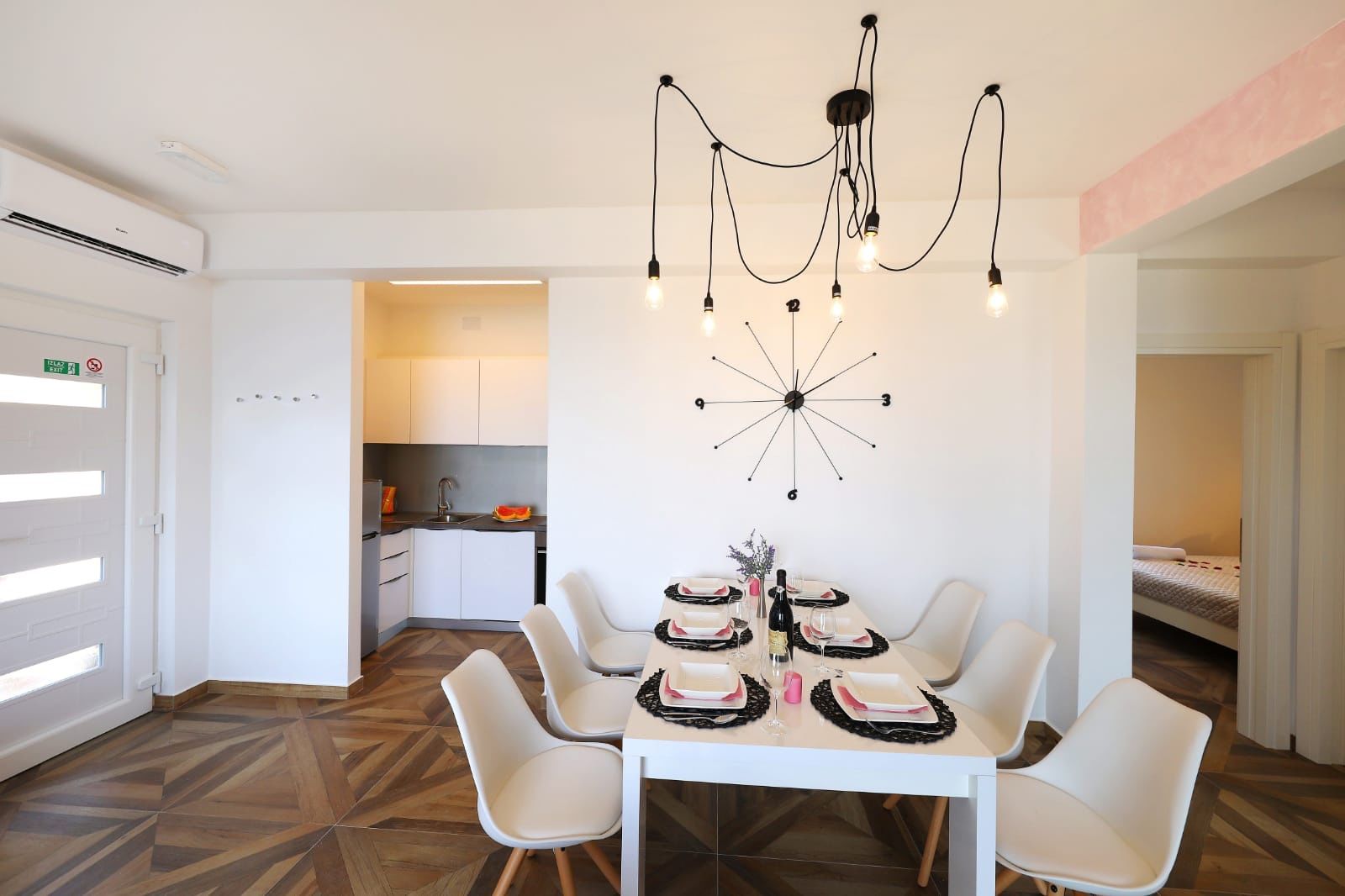 Apartments REDSTONE luxury apartments 61761-A1