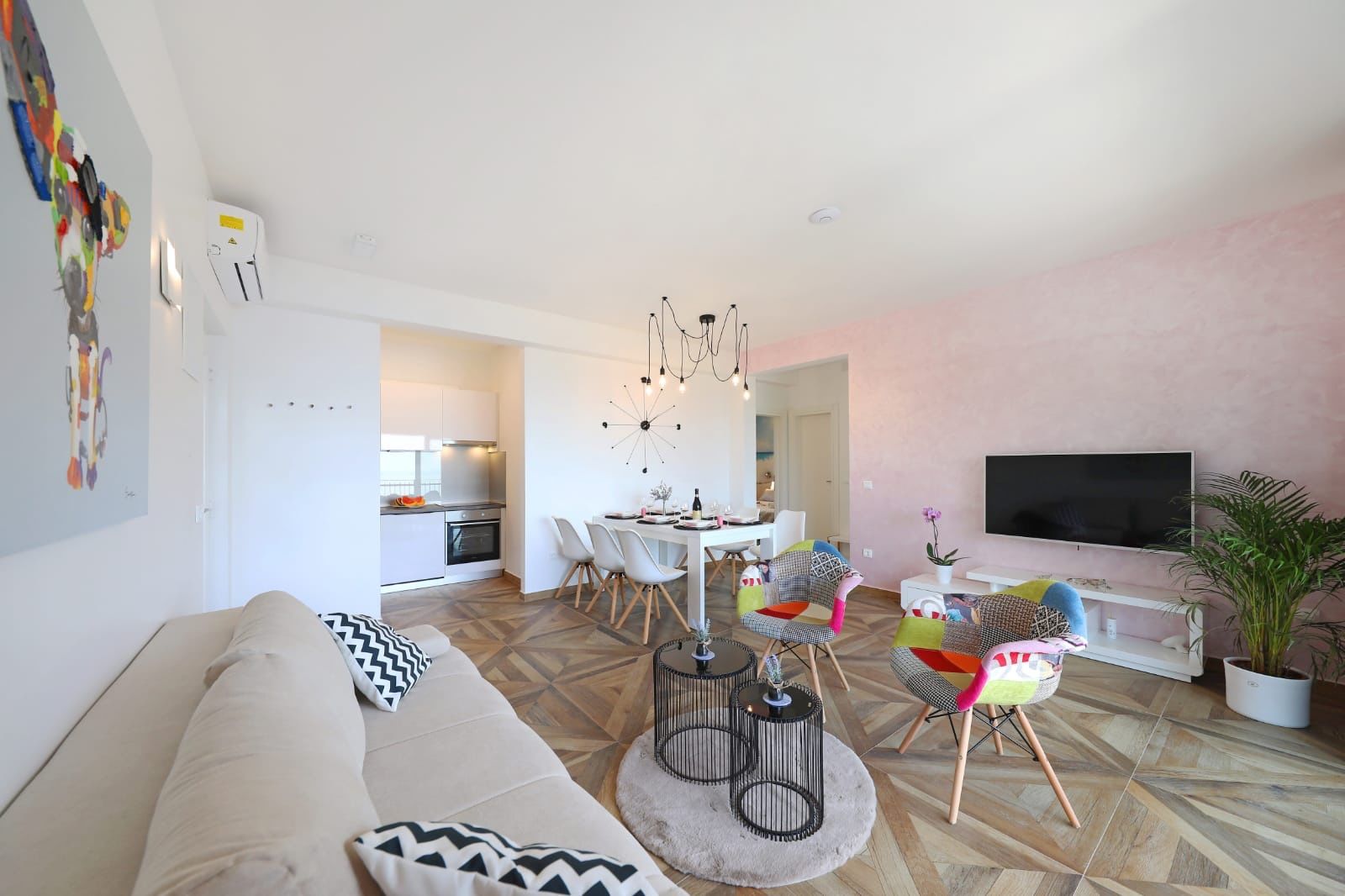 Apartments REDSTONE luxury apartments 61761-A1