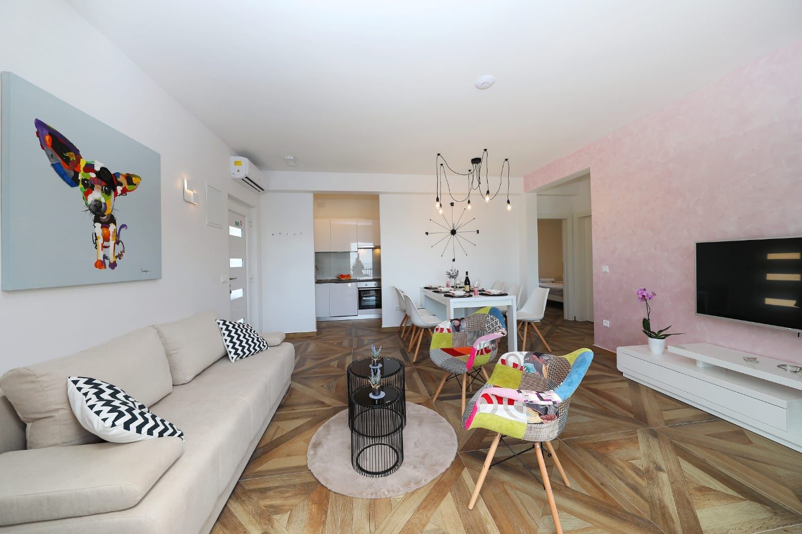 Apartments REDSTONE luxury apartments 61761-A1