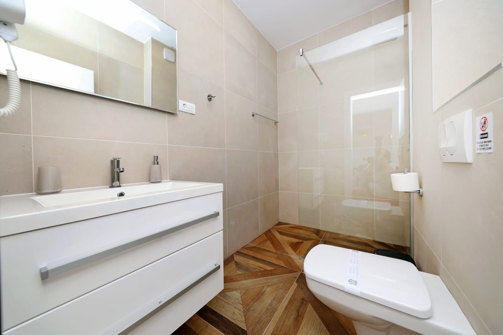 Apartments REDSTONE luxury apartments 61761-A2