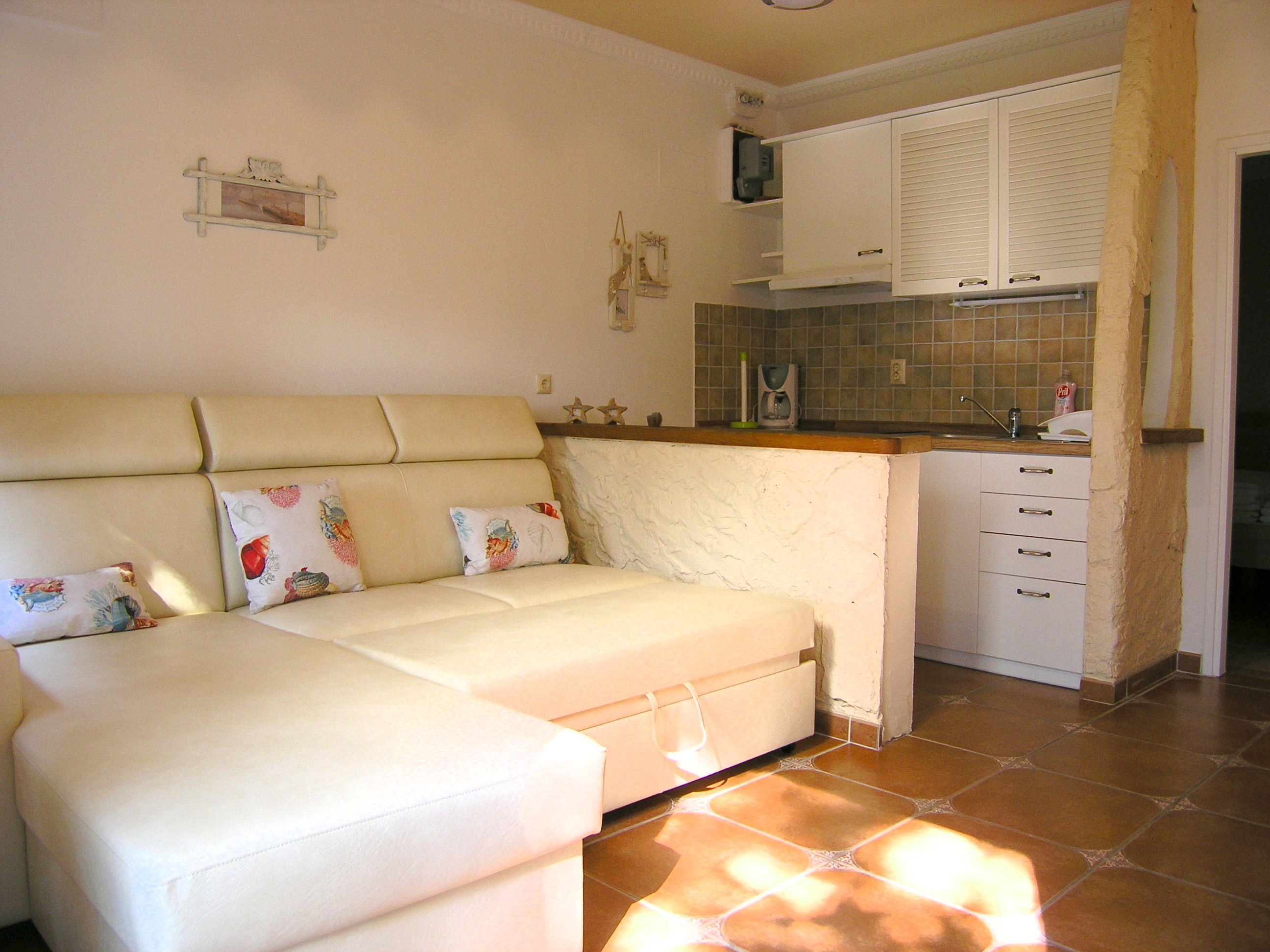 Apartments DAMIJAN 15701-A1