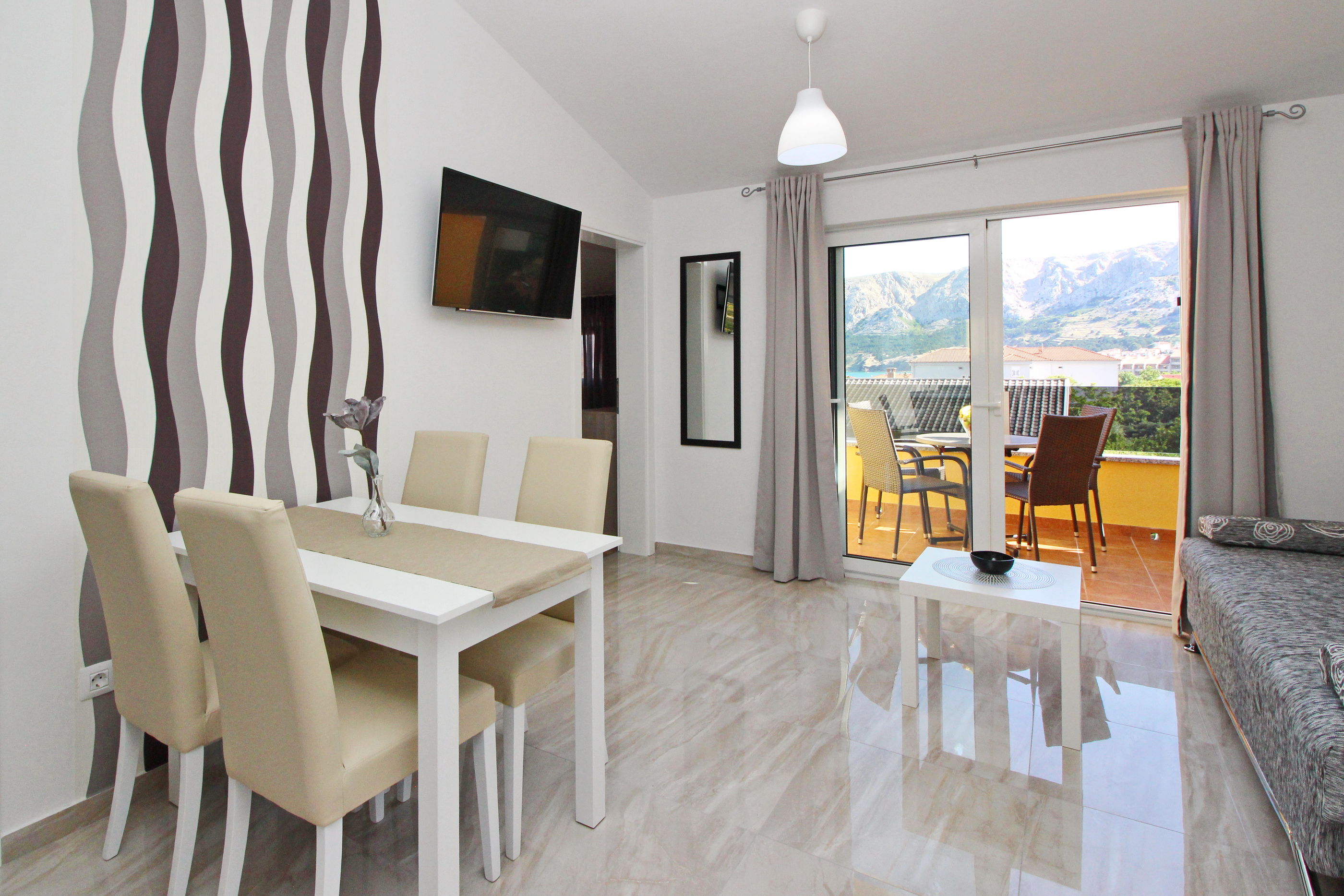 Apartments Čubranić Nada 69001-A4