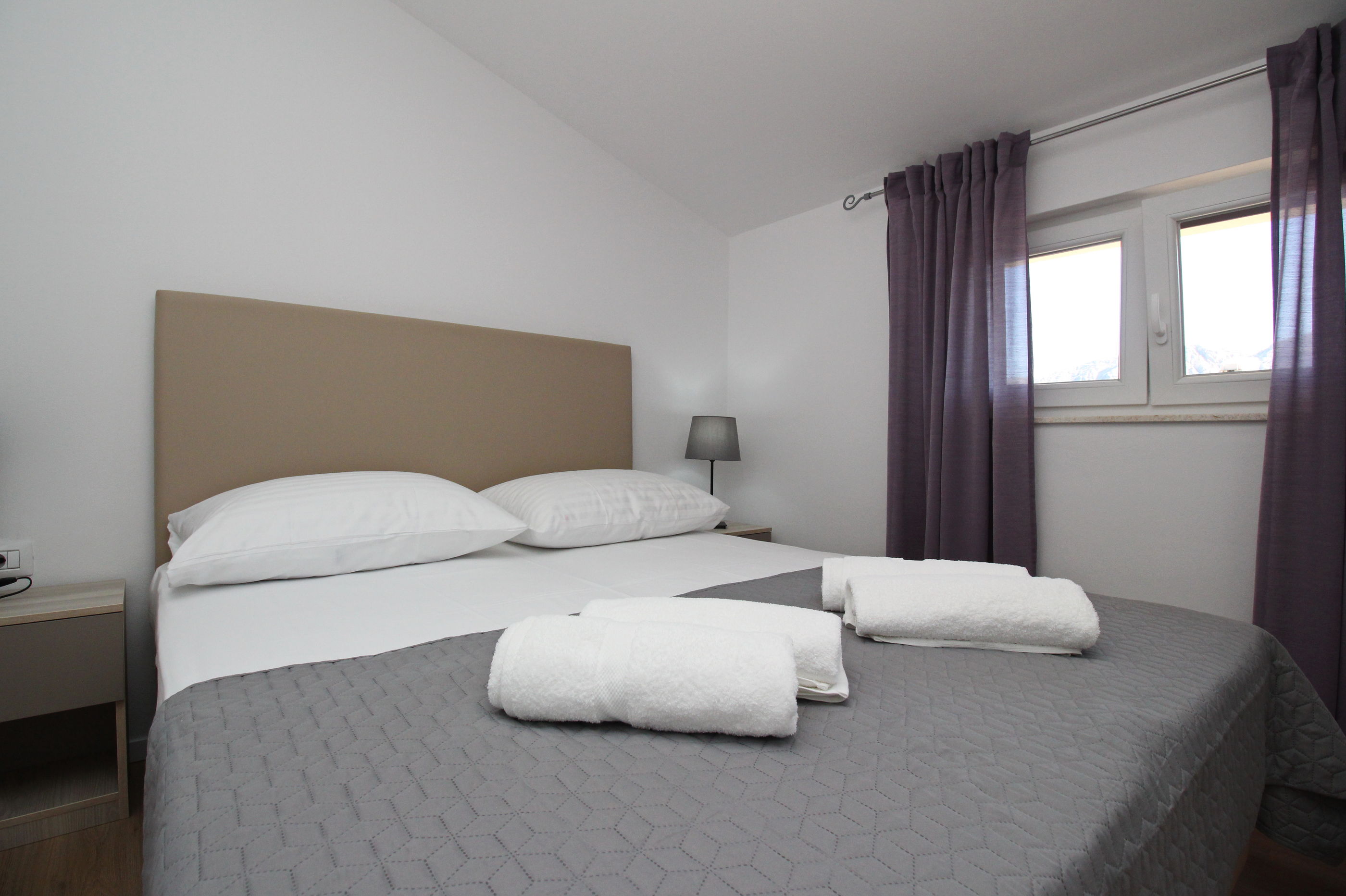 Apartments Čubranić Nada 69001-A4