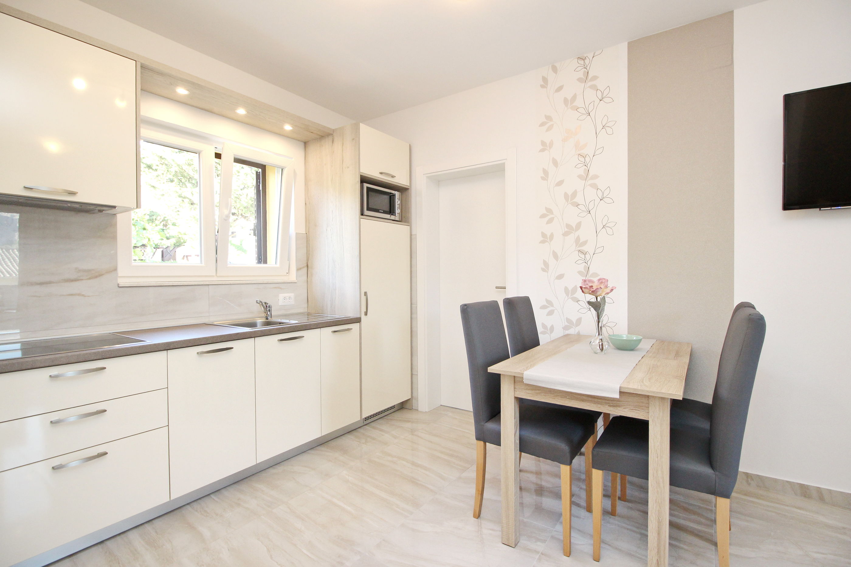 Apartments Čubranić Nada 69001-A5