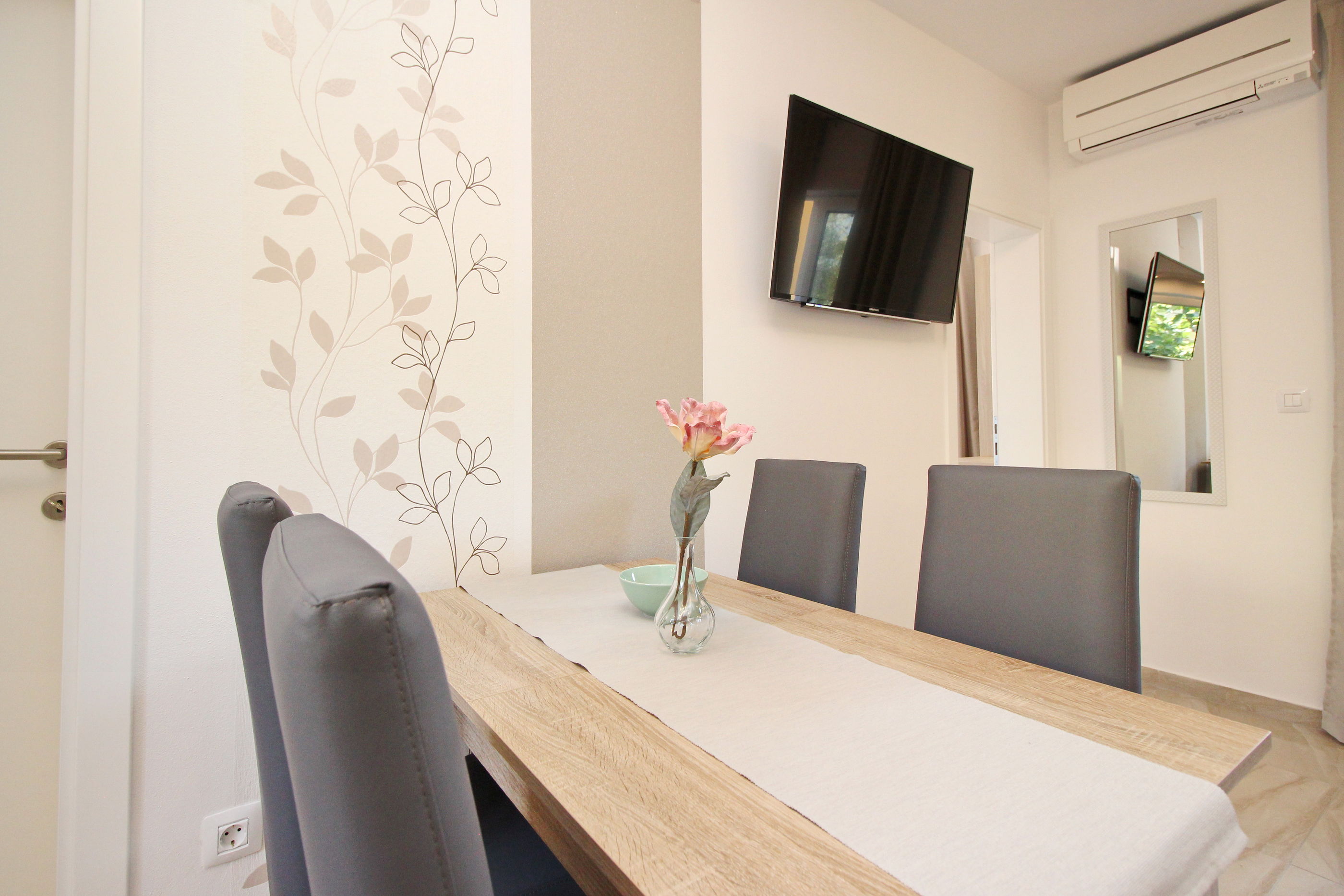Apartments Čubranić Nada 69001-A5