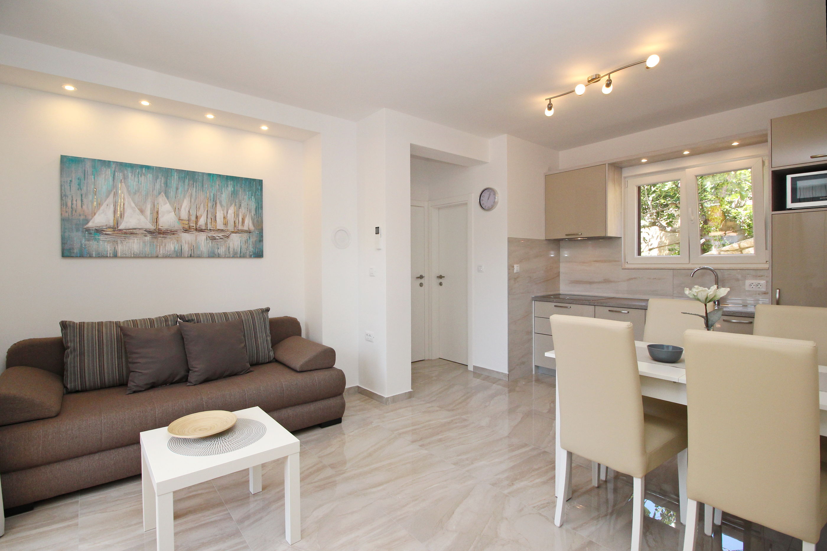 Apartments Čubranić Nada 69001-A6