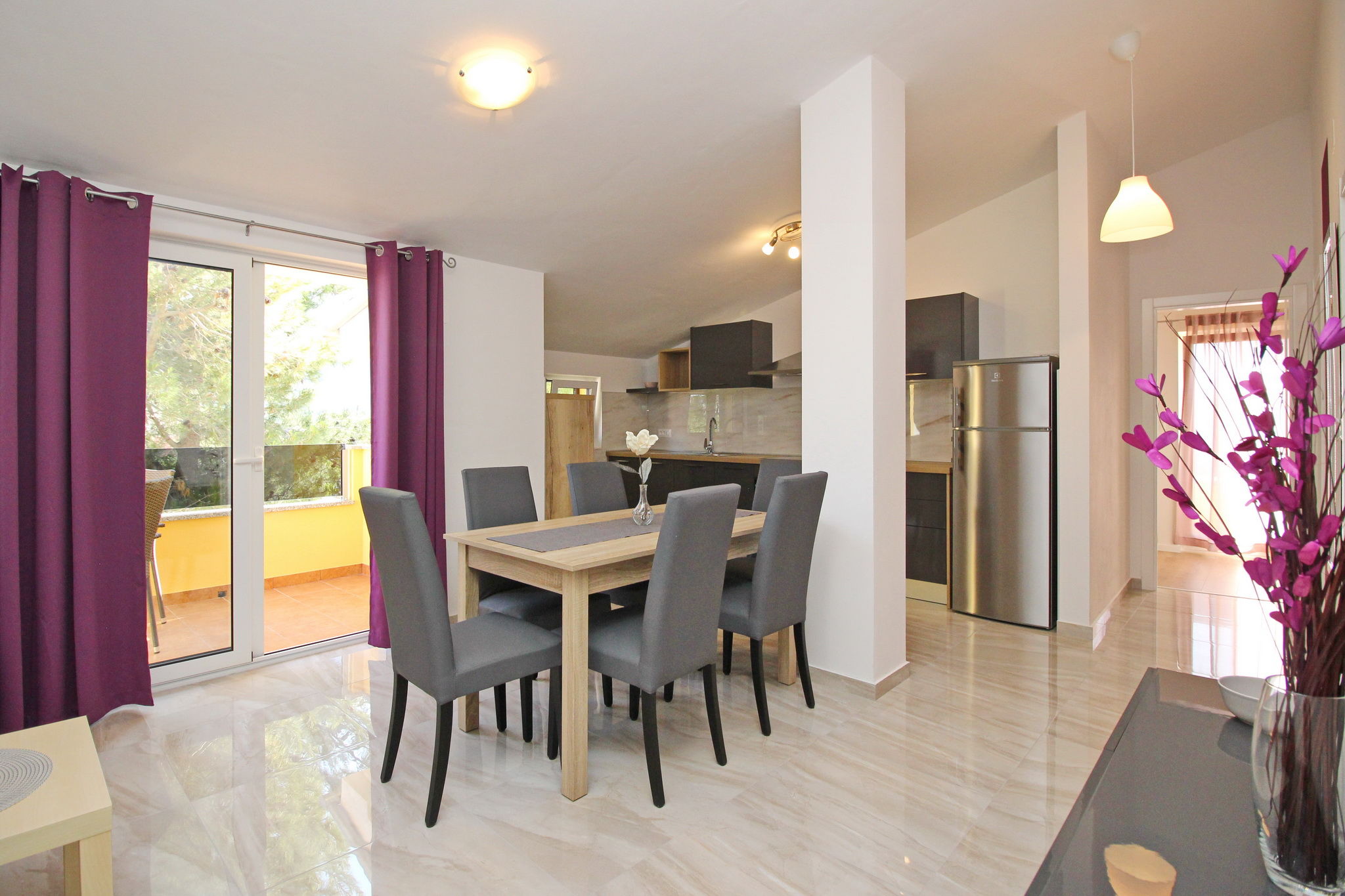 Apartments Čubranić Nada 69001-A7