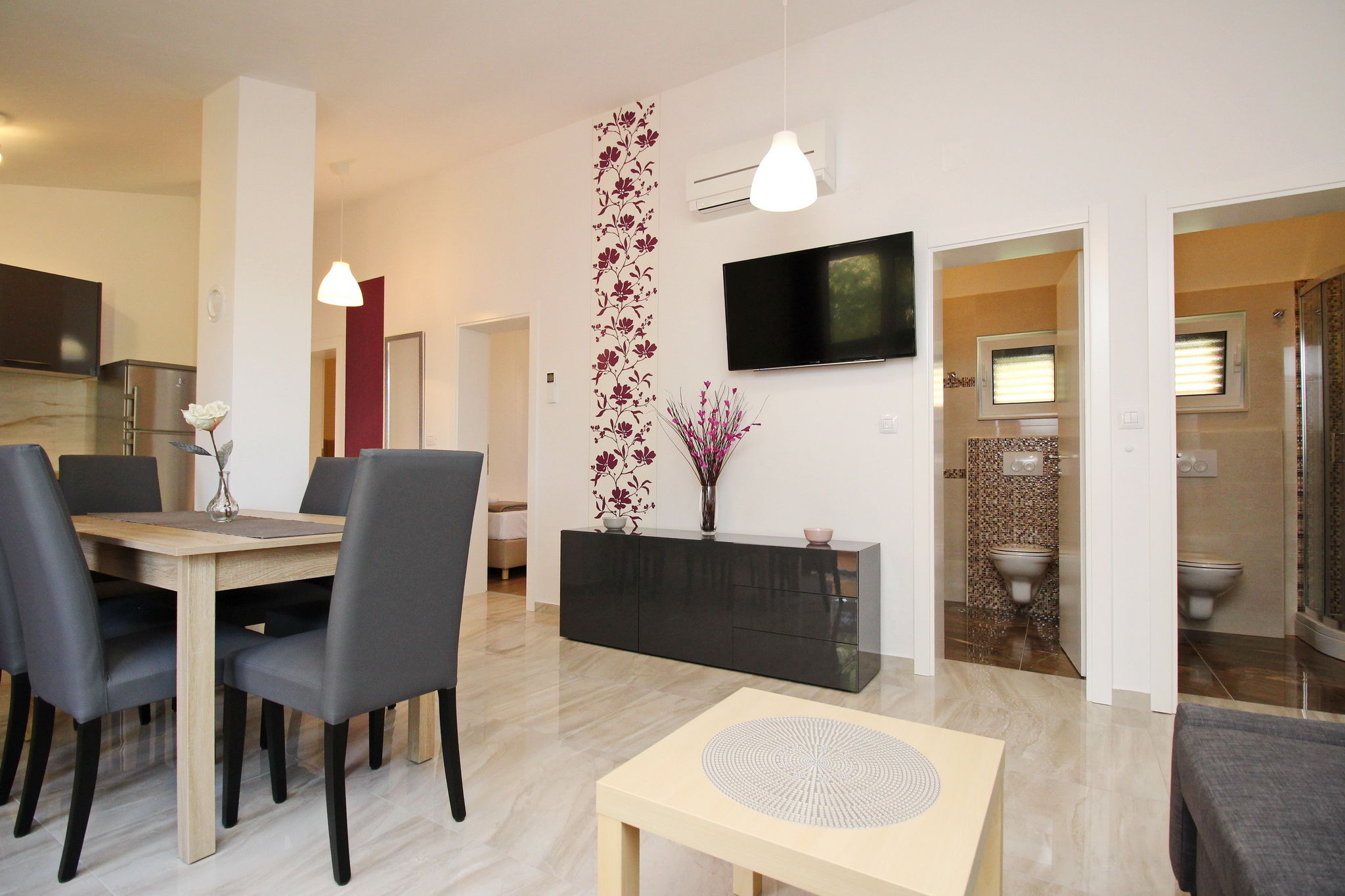 Apartments Čubranić Nada 69001-A7