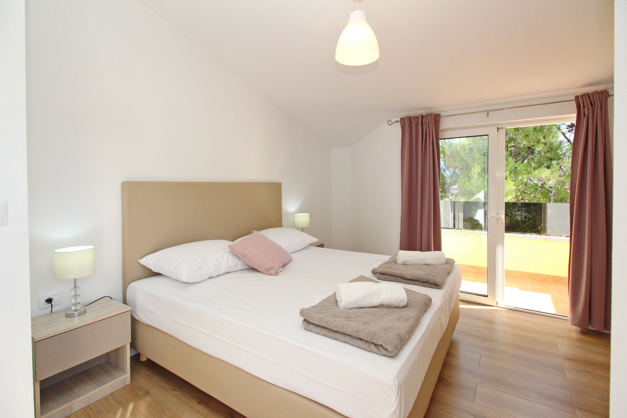 Apartments Čubranić Nada 69001-A7
