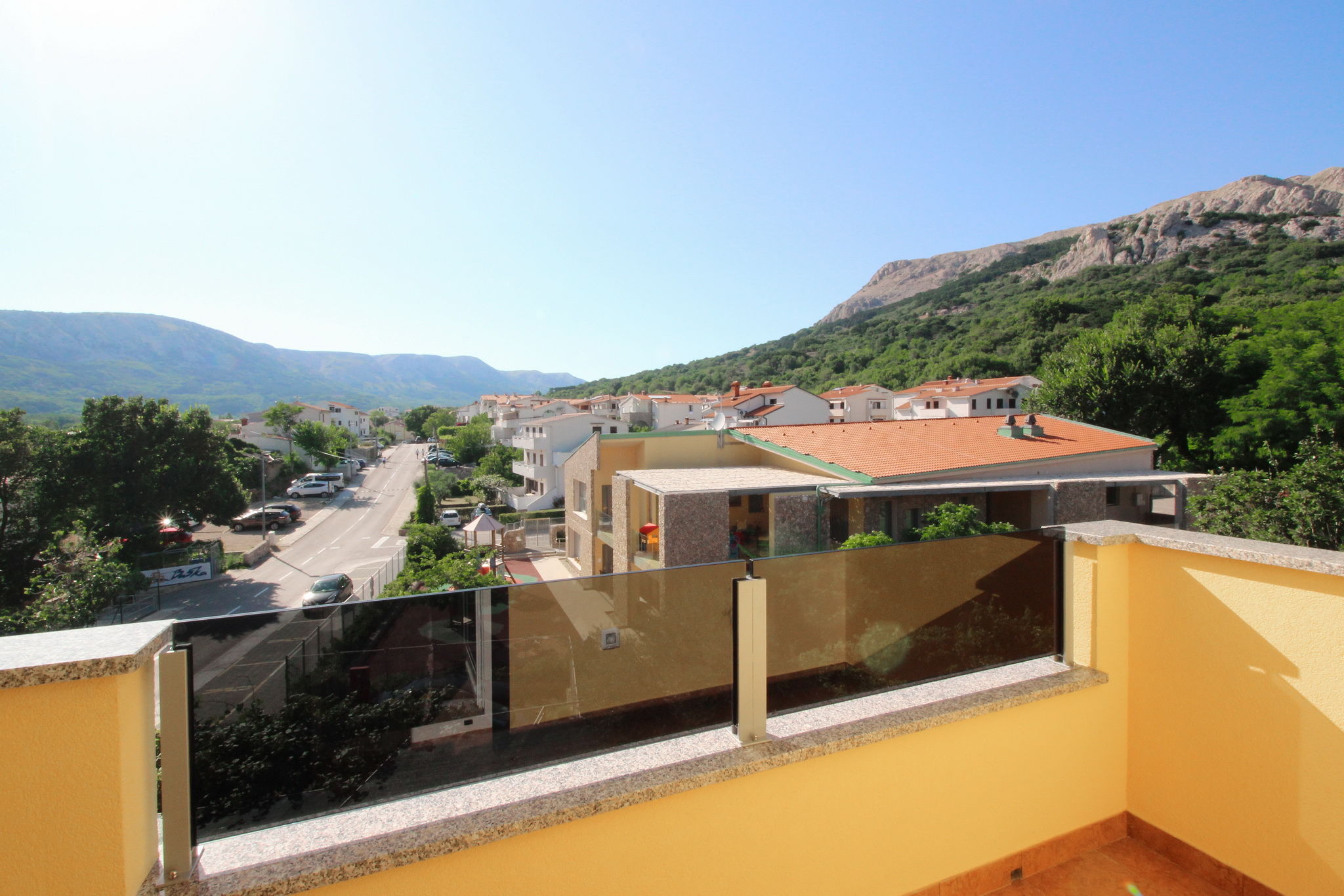 Apartments Čubranić Nada 69001-A7