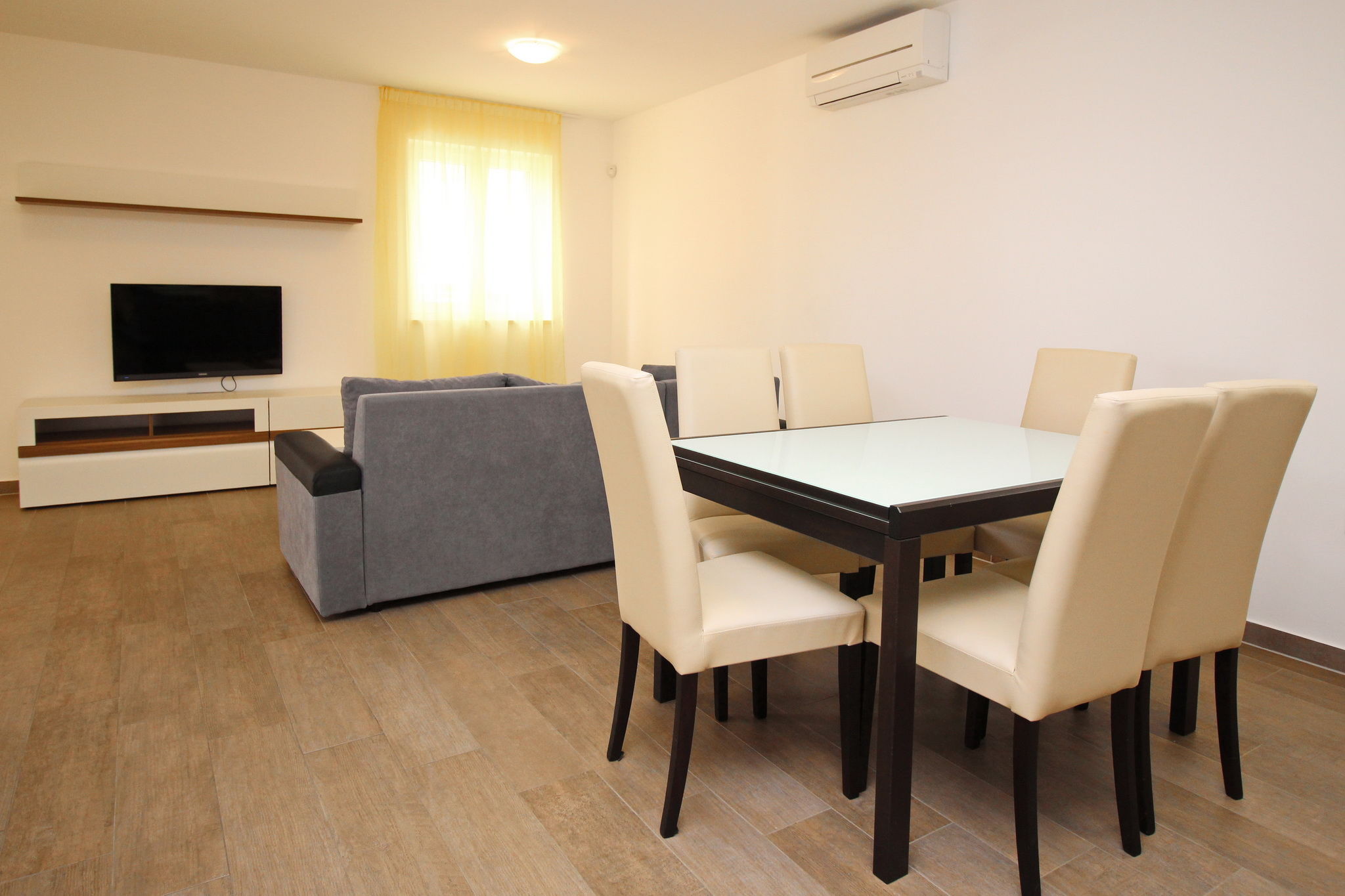 Apartments Smojver 69002-A2