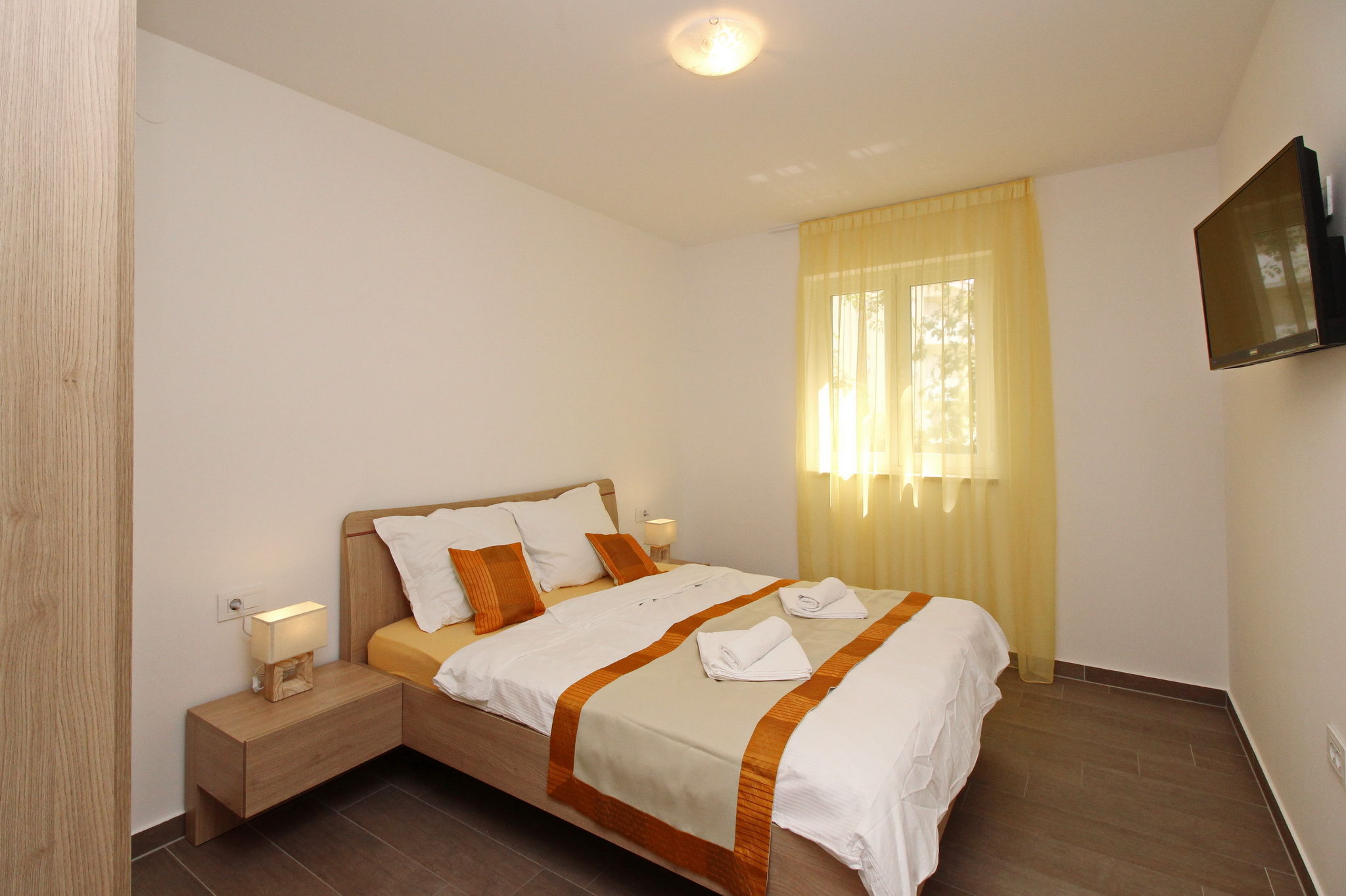 Apartments Smojver 69002-A2