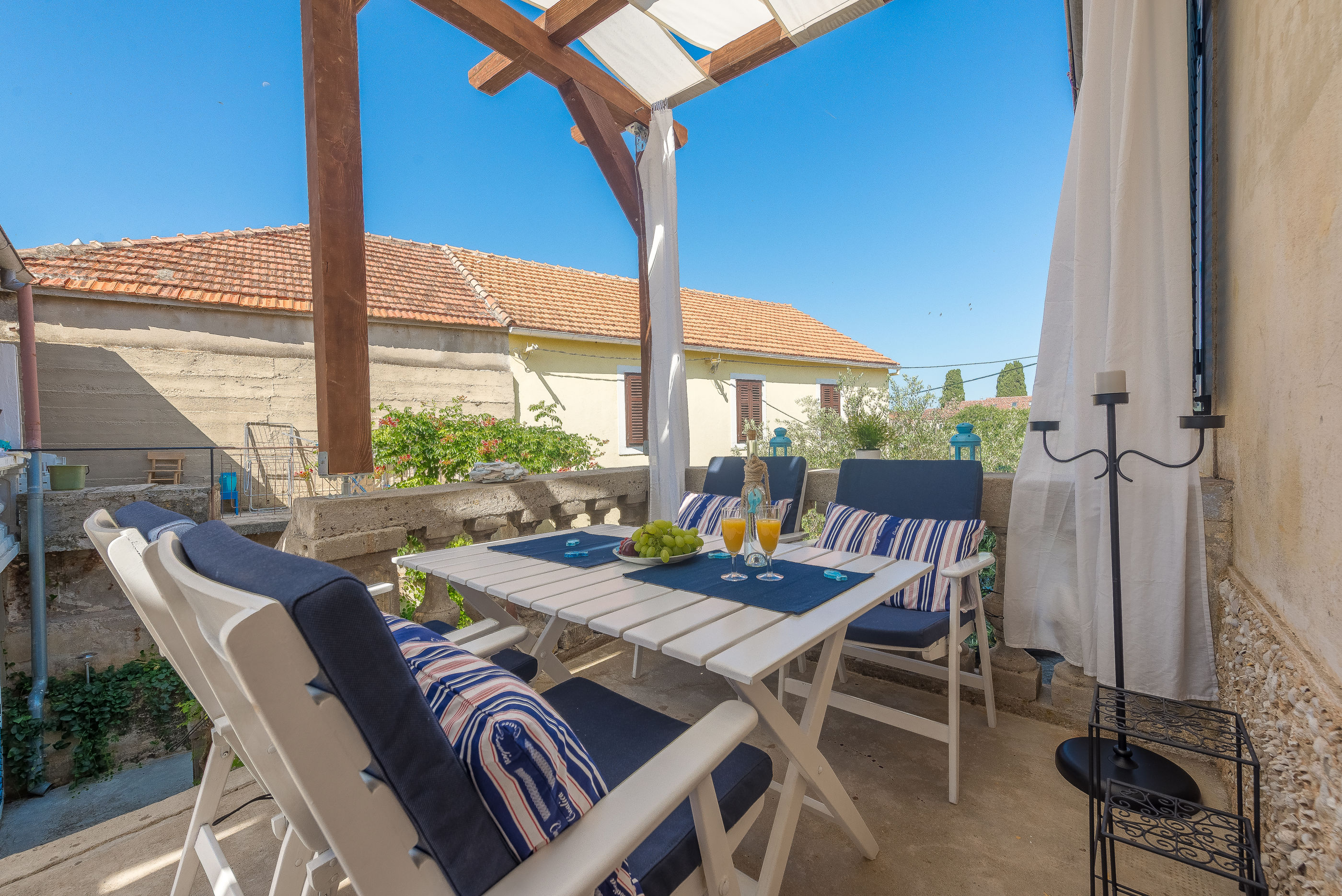 Apartment Rustica 33724-A1