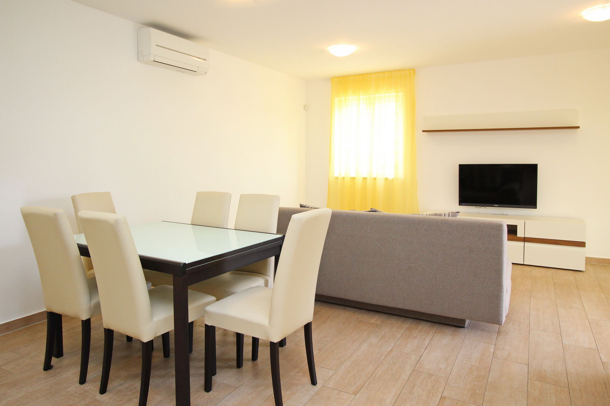 Apartments Smojver 69002-A1