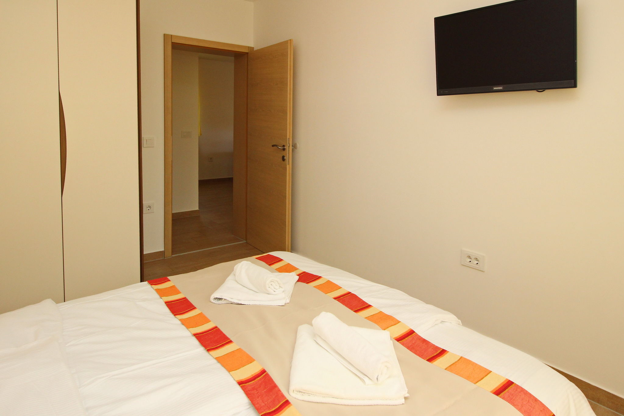 Apartments Smojver 69002-A1