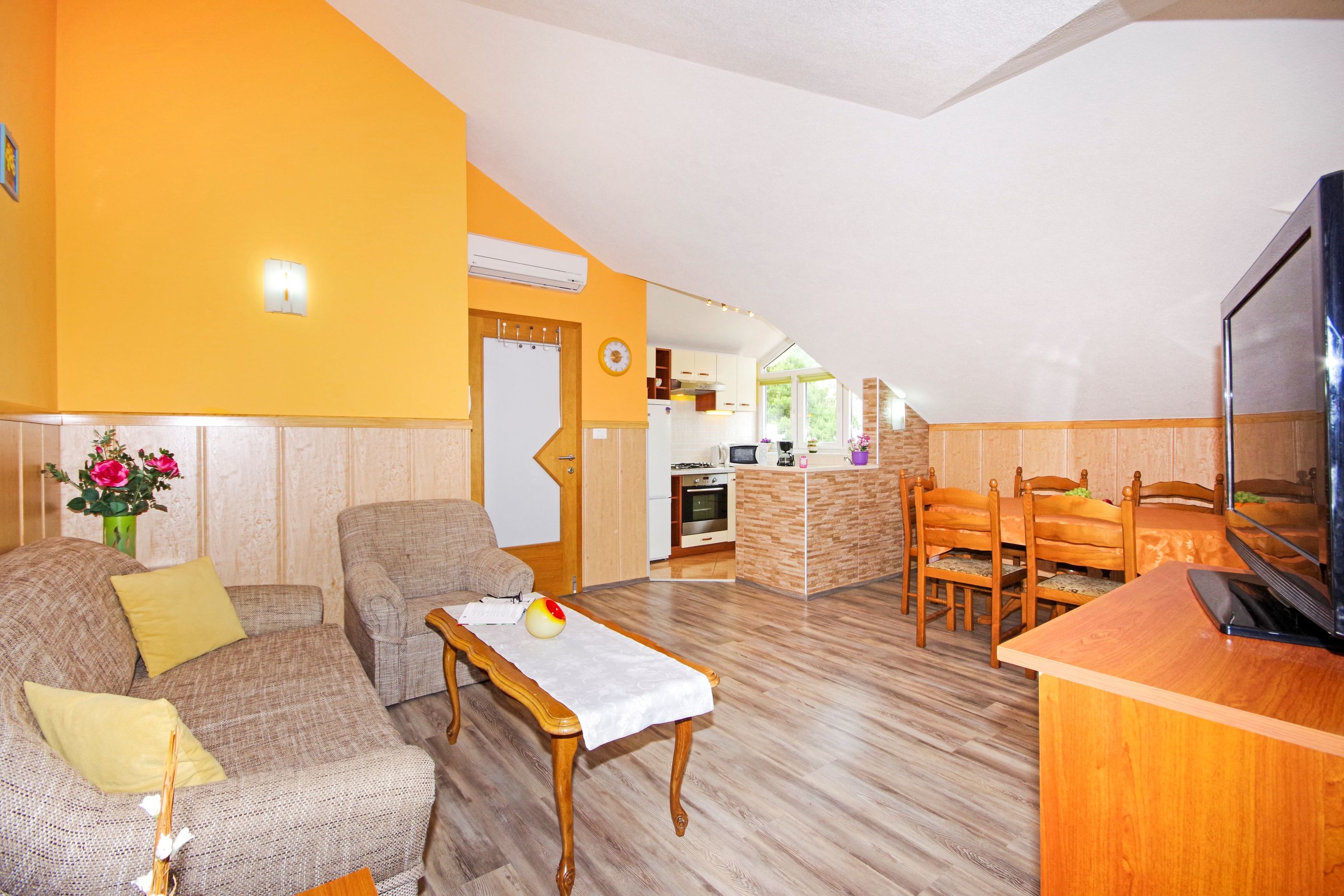 Apartments Vesna 36771-A2