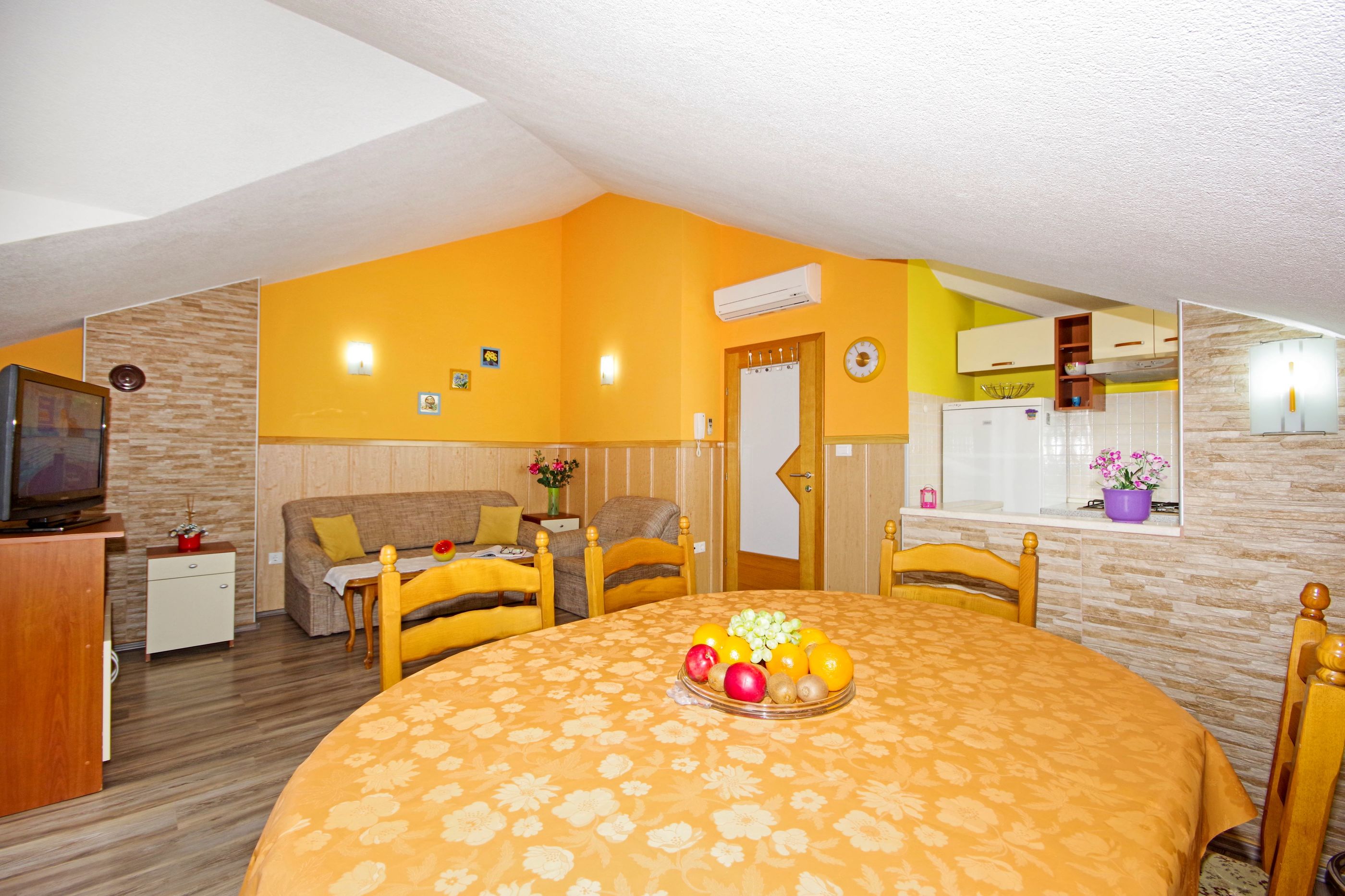 Apartments Vesna 36771-A2