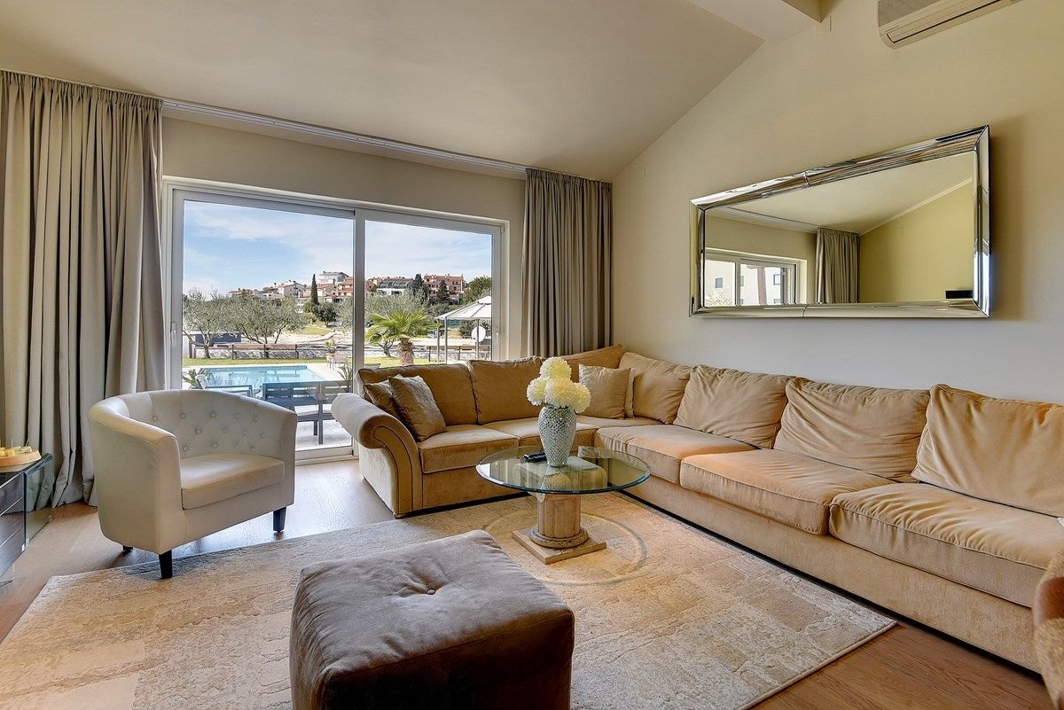 Villa Contessa Del Mar 74042-K1