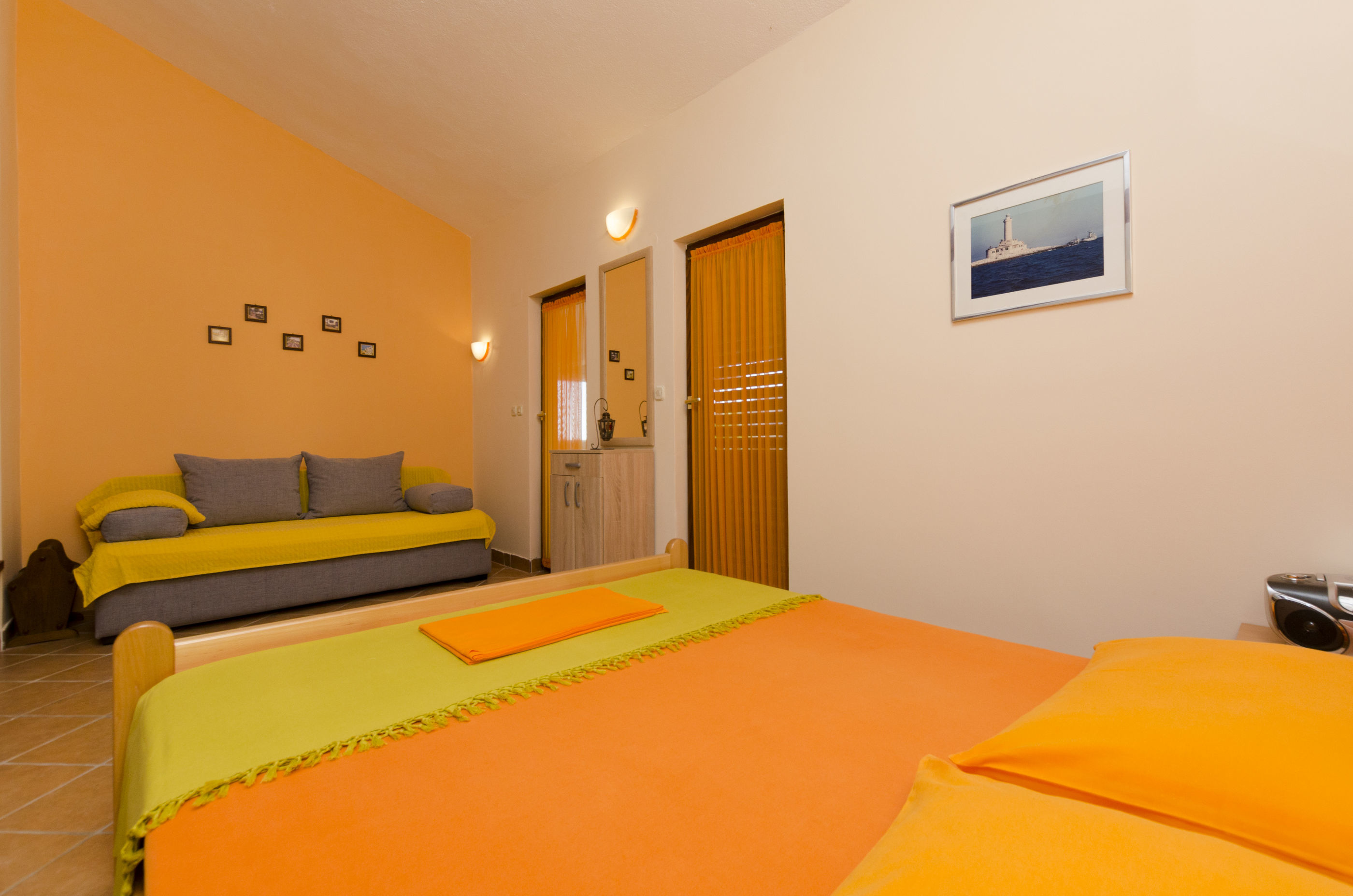 Apartments Đorđe 14251-A2