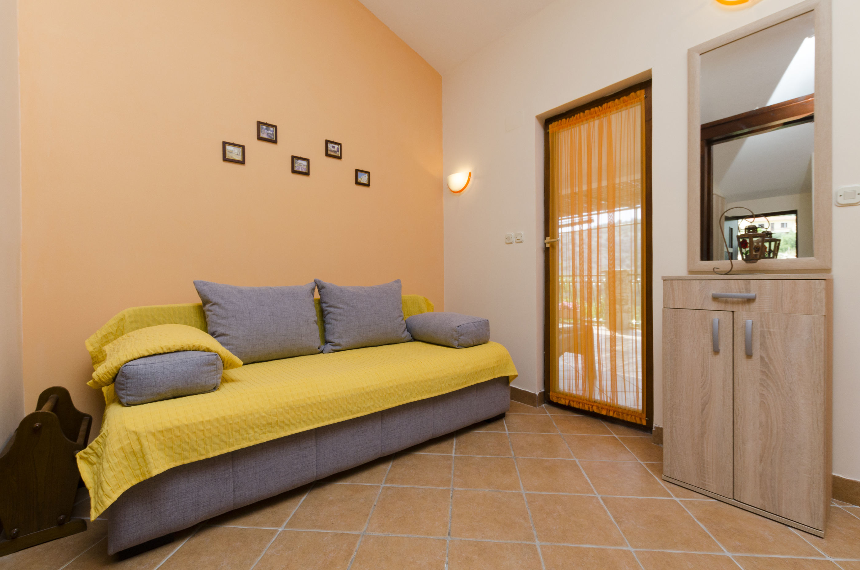 Apartments Đorđe 14251-A2