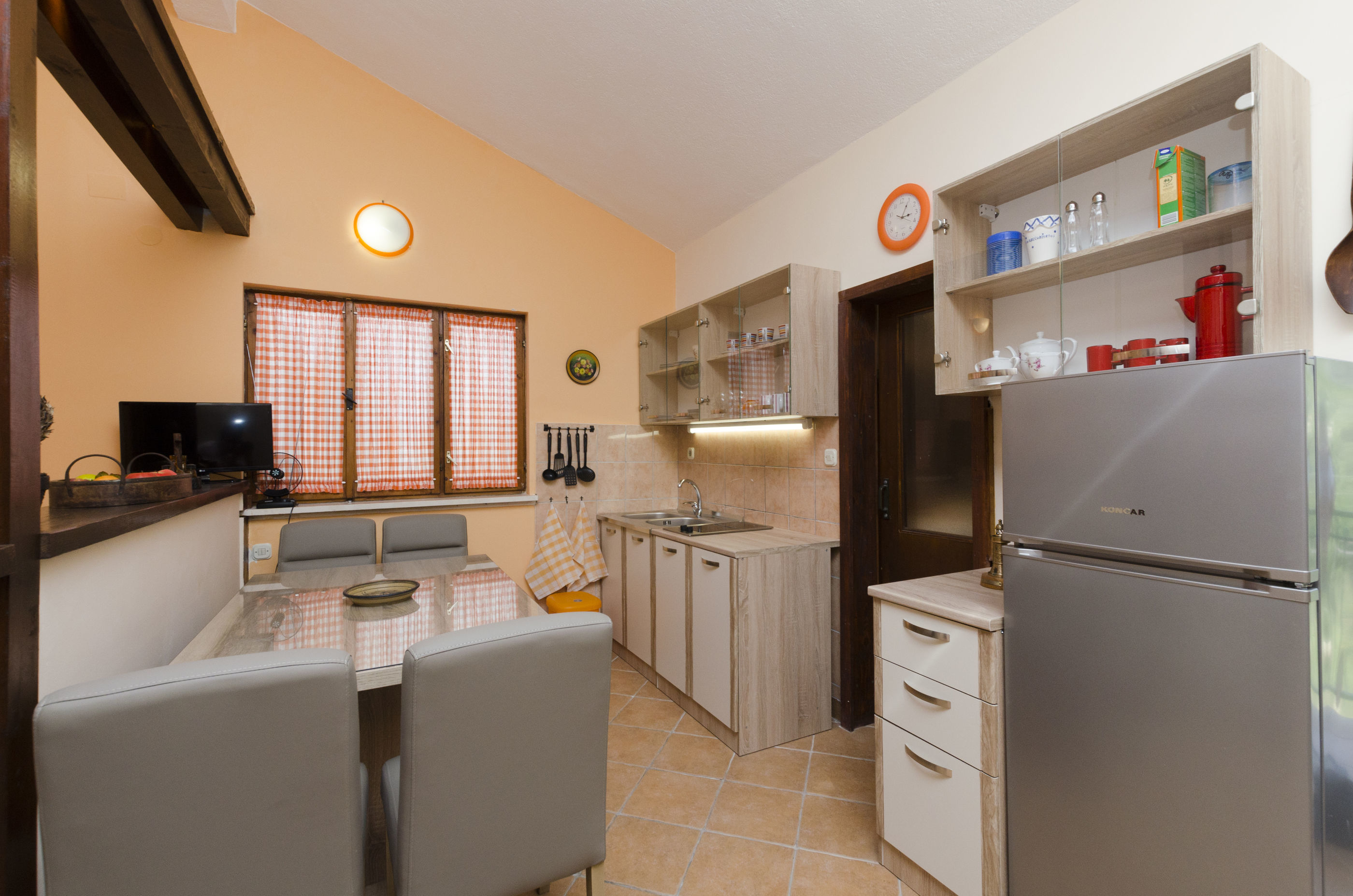 Apartments Đorđe 14251-A2