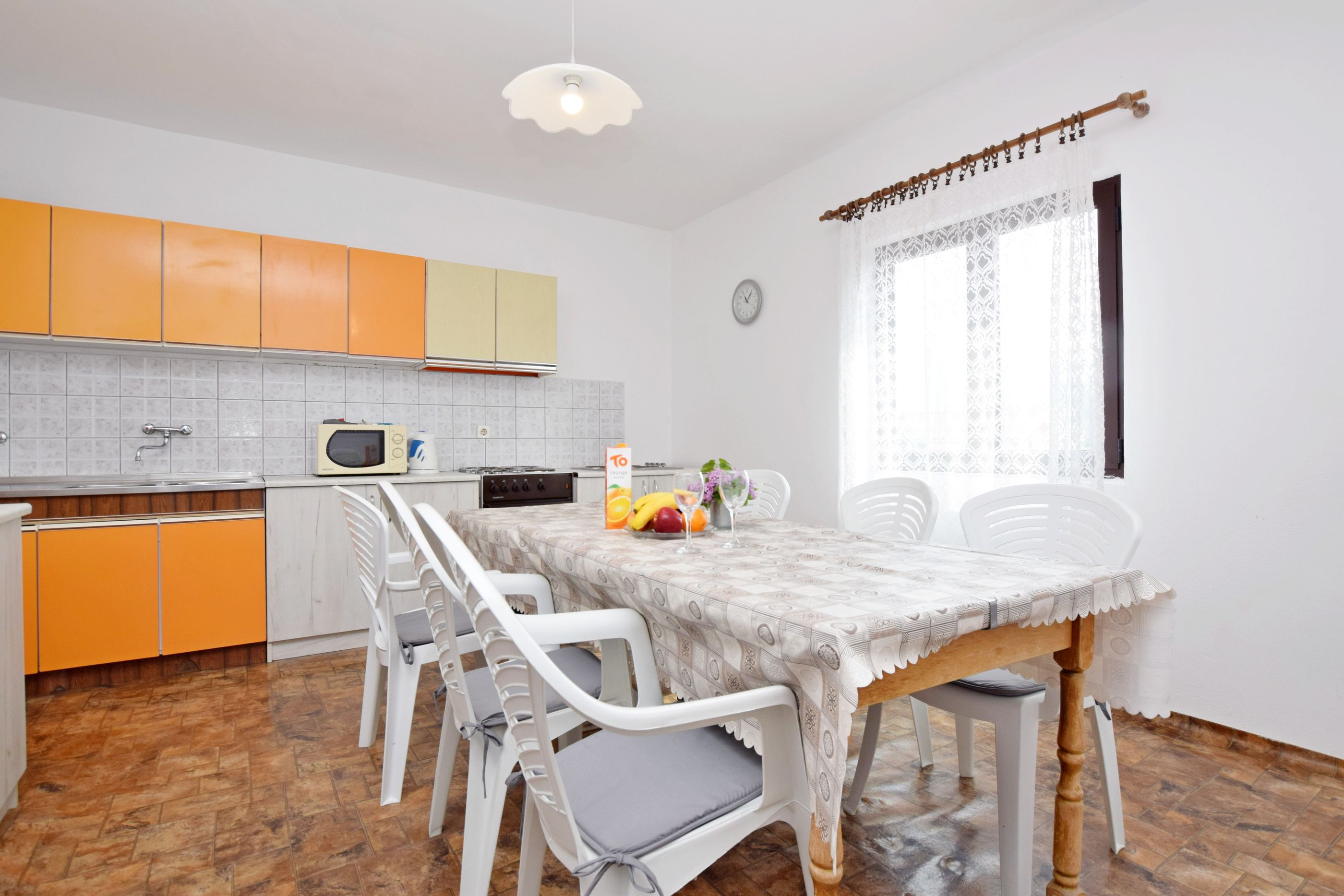 Apartment and Rooms Mila 63641-S2