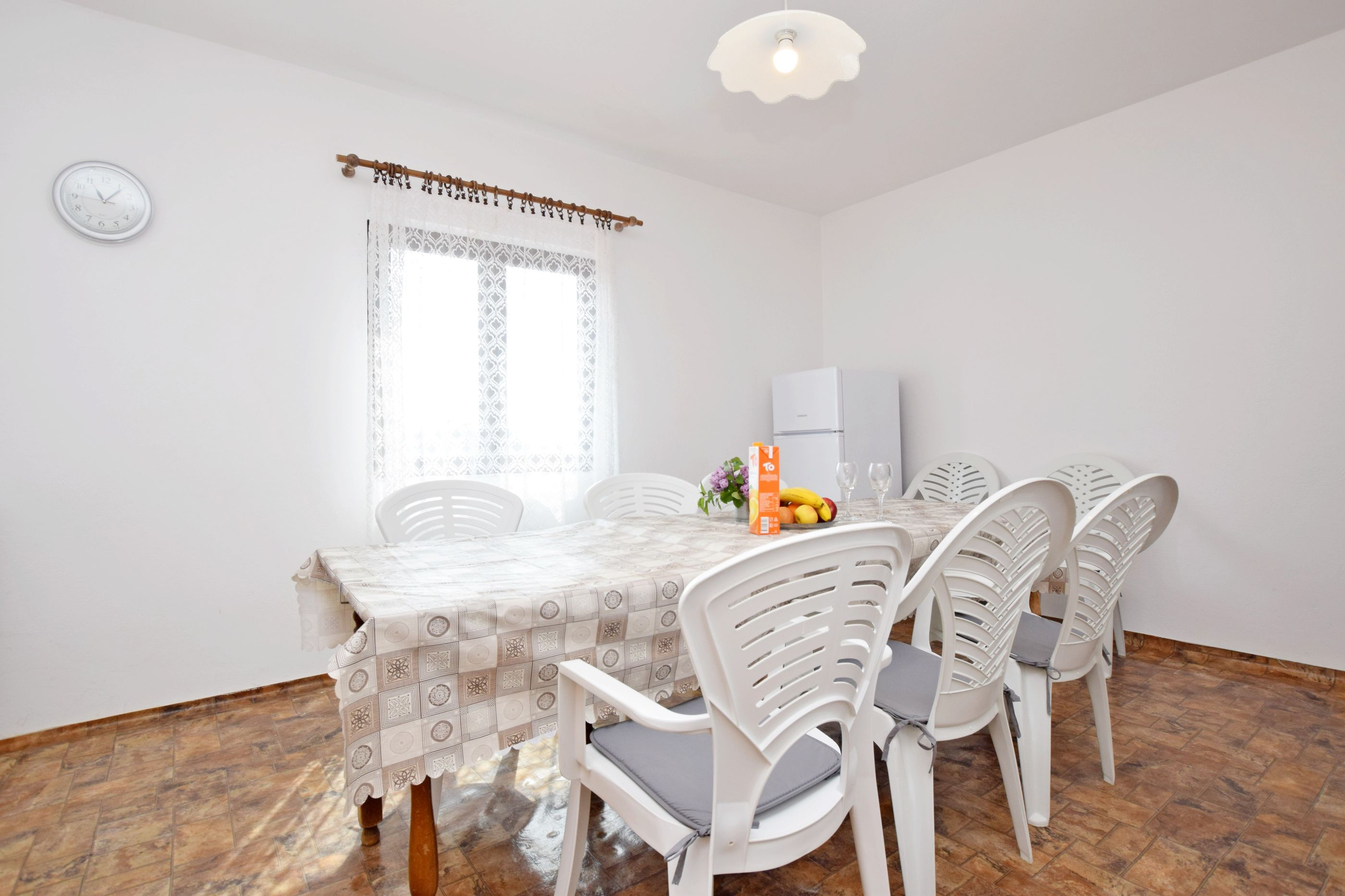 Apartment and Rooms Mila 63641-S2