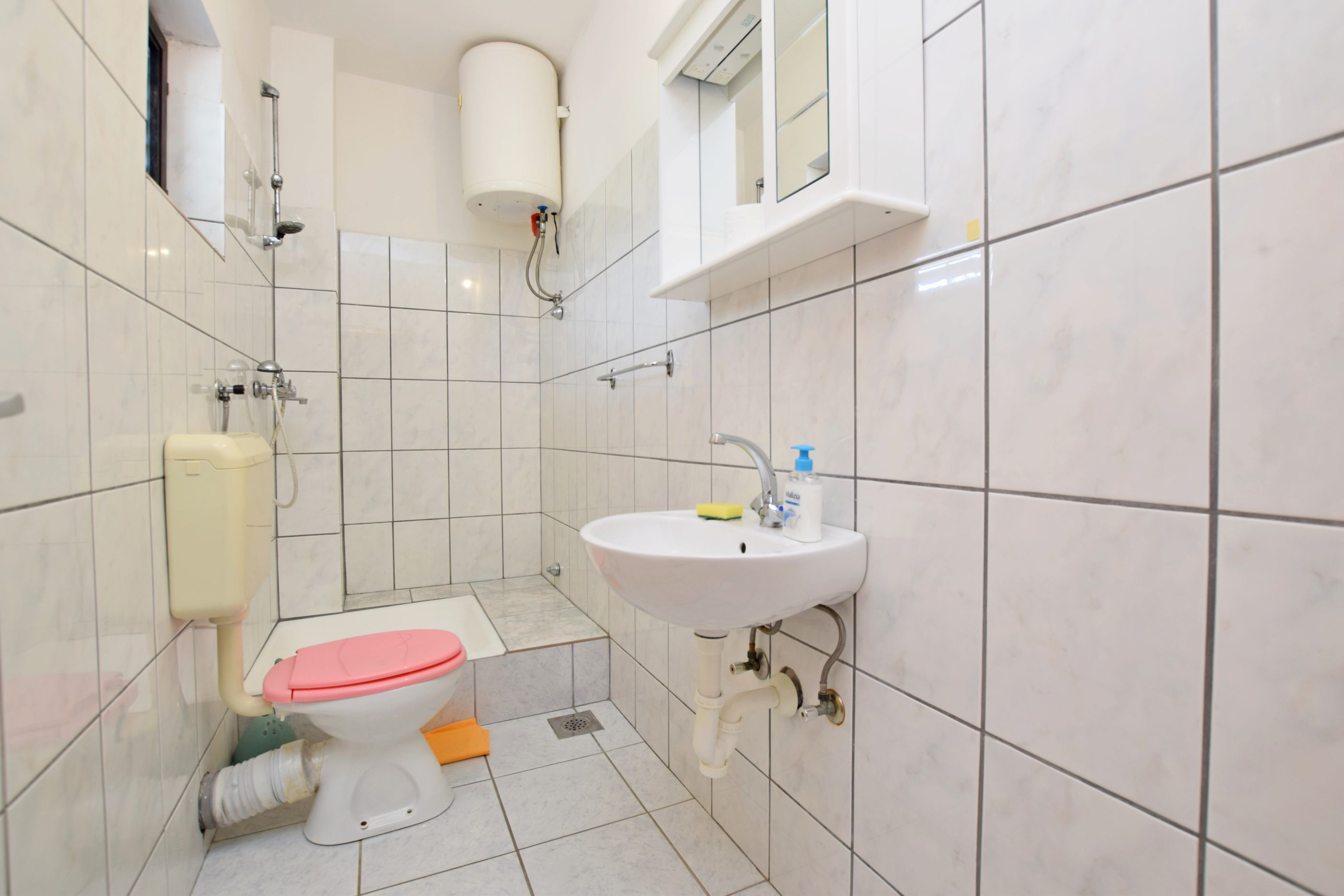 Apartment and Rooms Mila 63641-A4