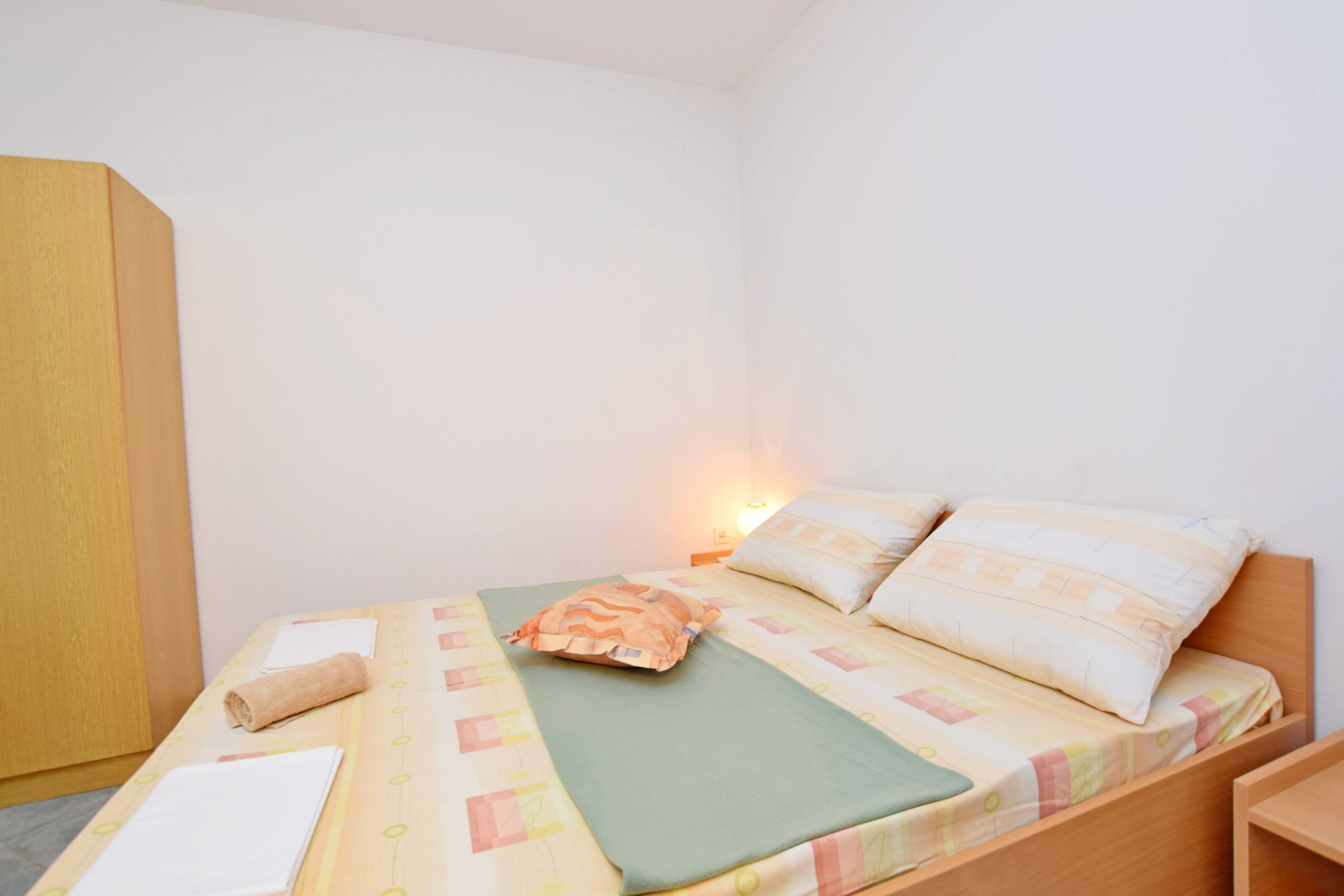 Apartment and Rooms Mila 63641-S3