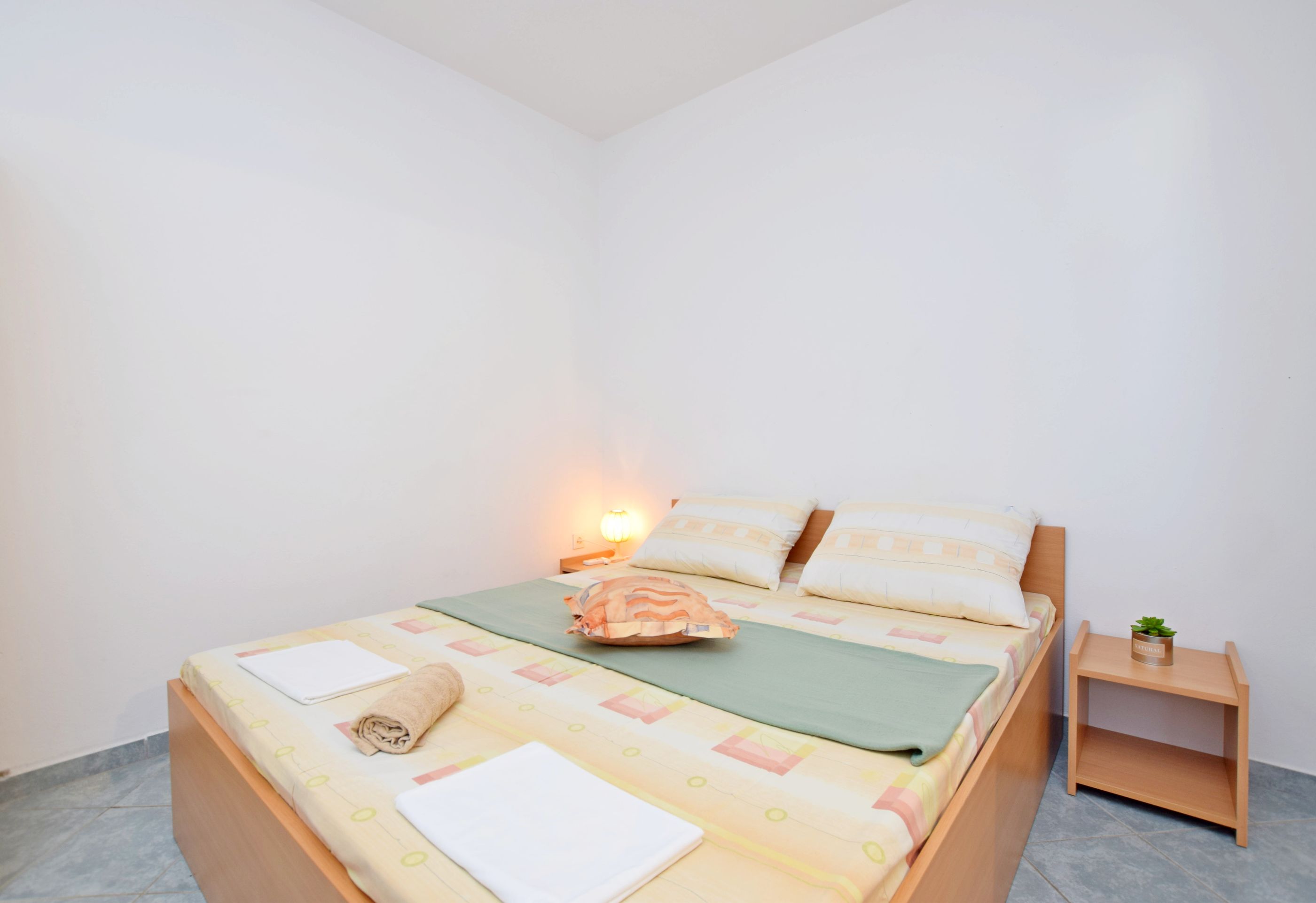 Apartment and Rooms Mila 63641-S3