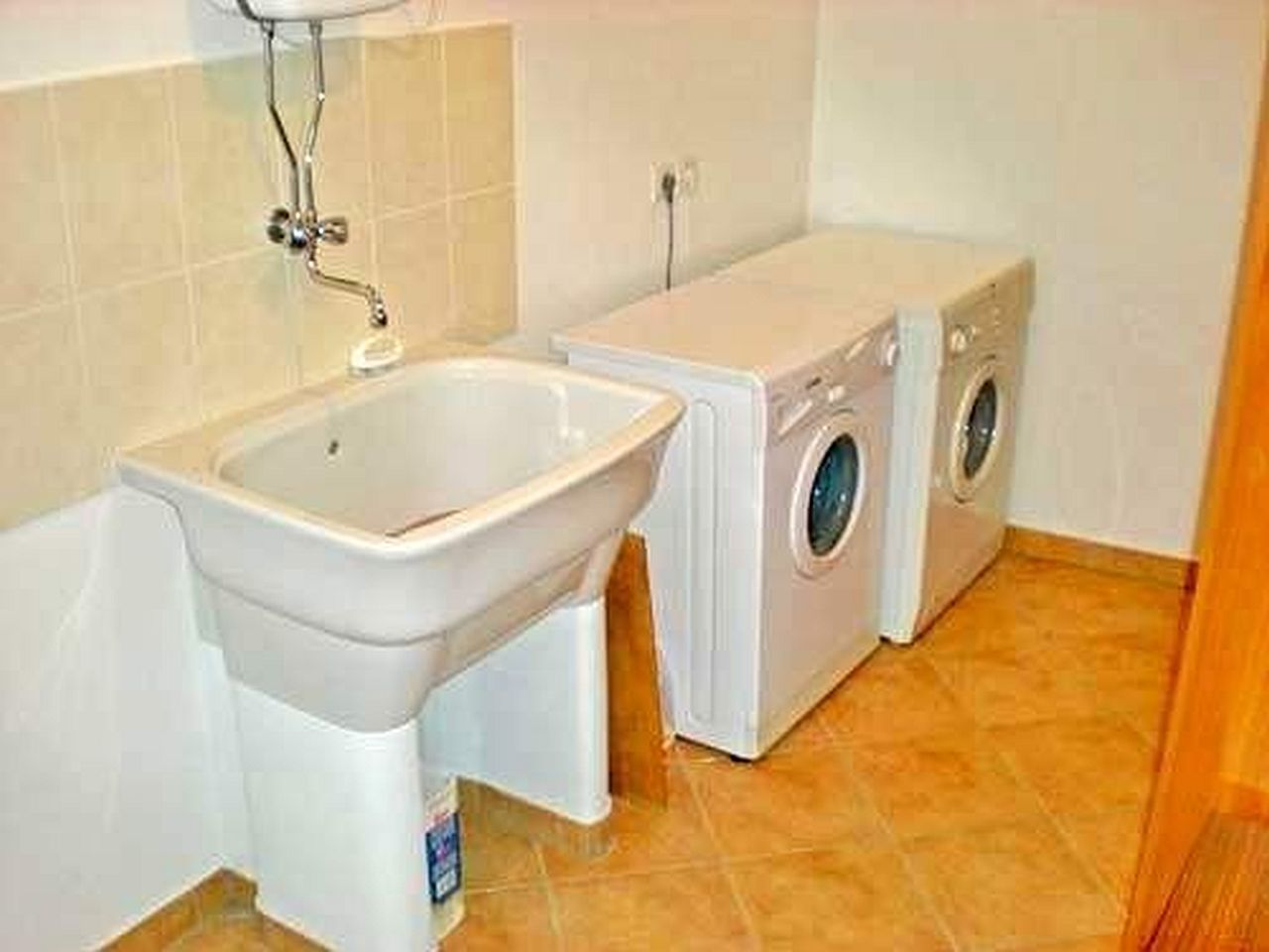 House Lara 11851-K1