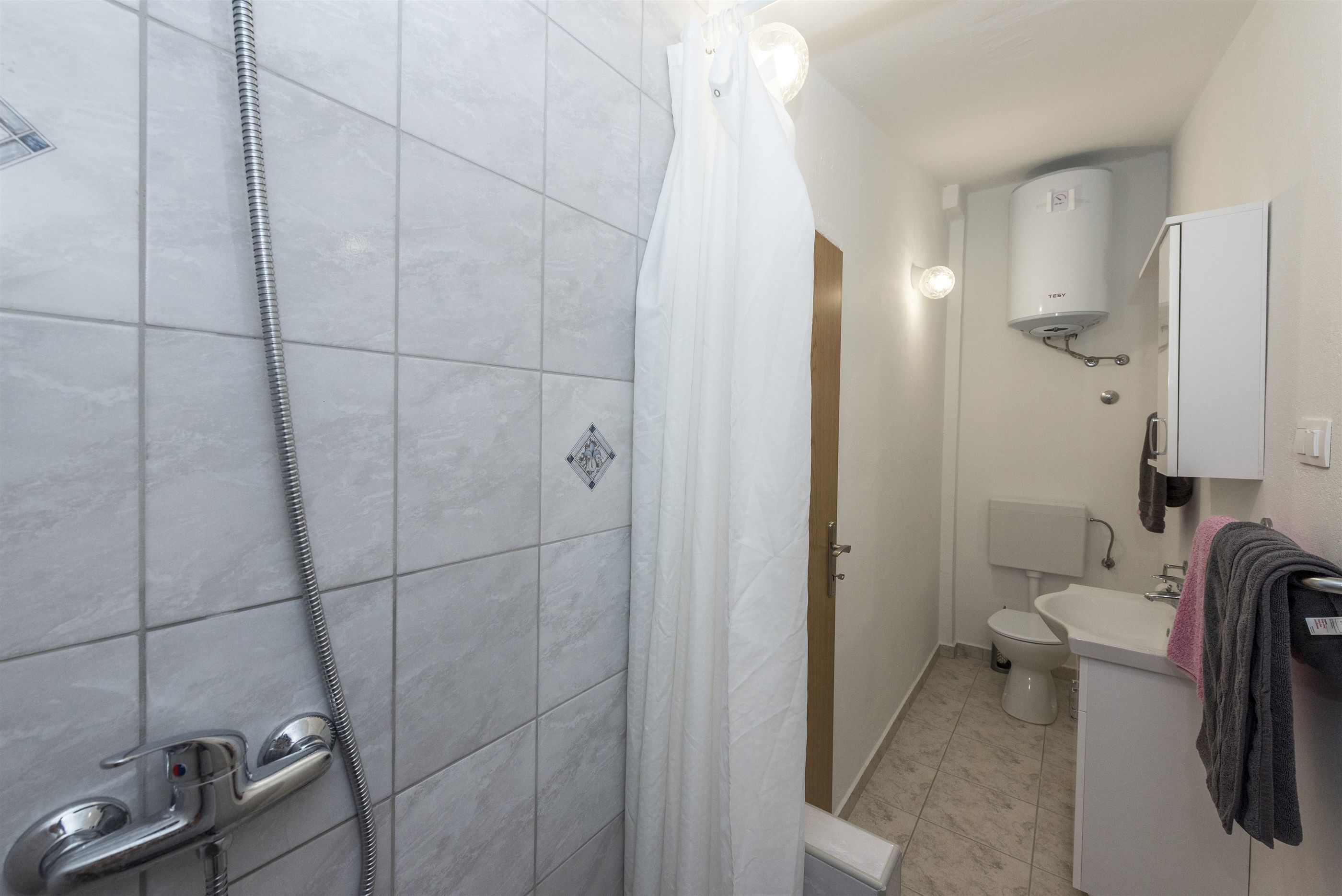 Bungalow Small House 23642-K1