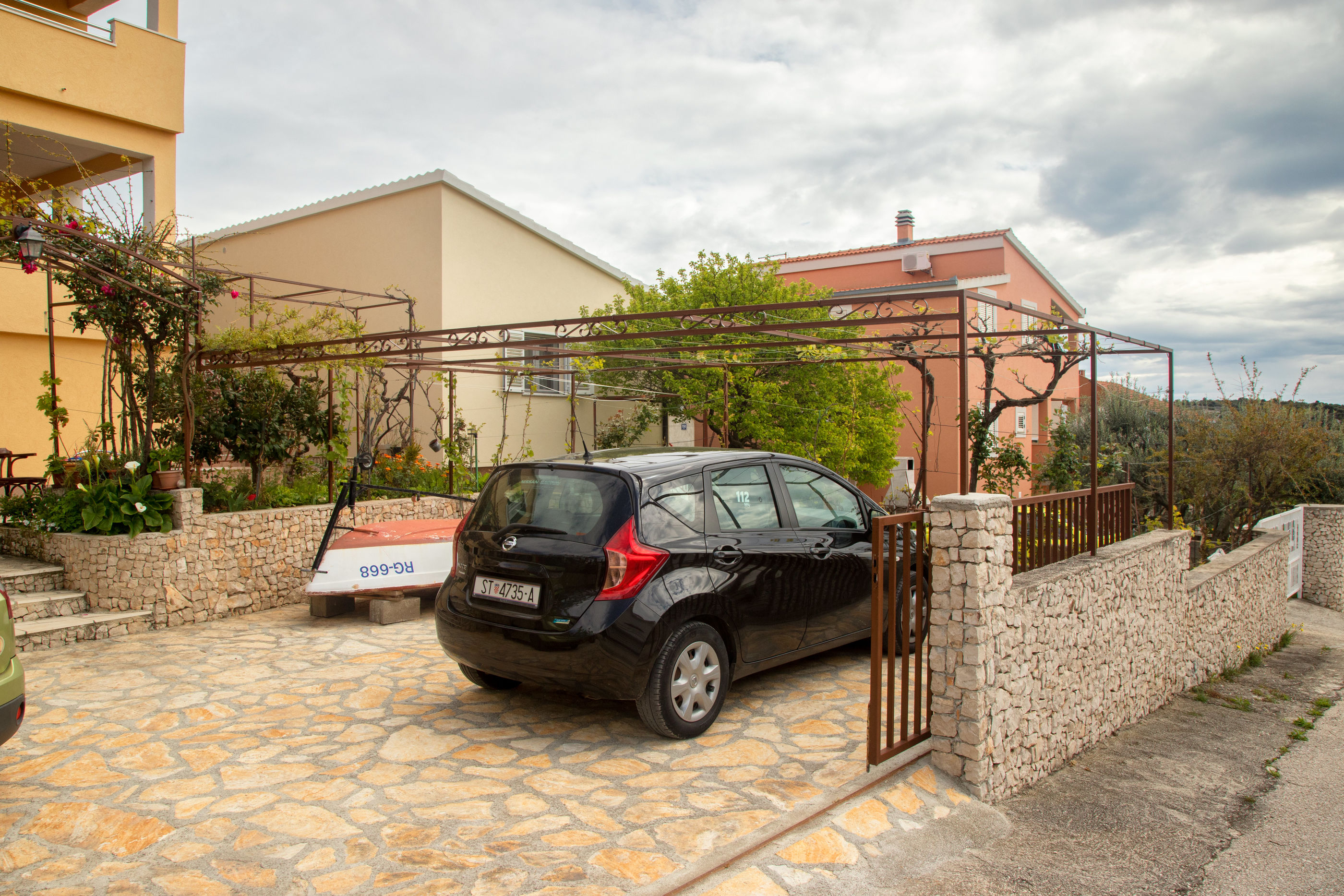 Apartments Kuscevic Kanica 57681-A2