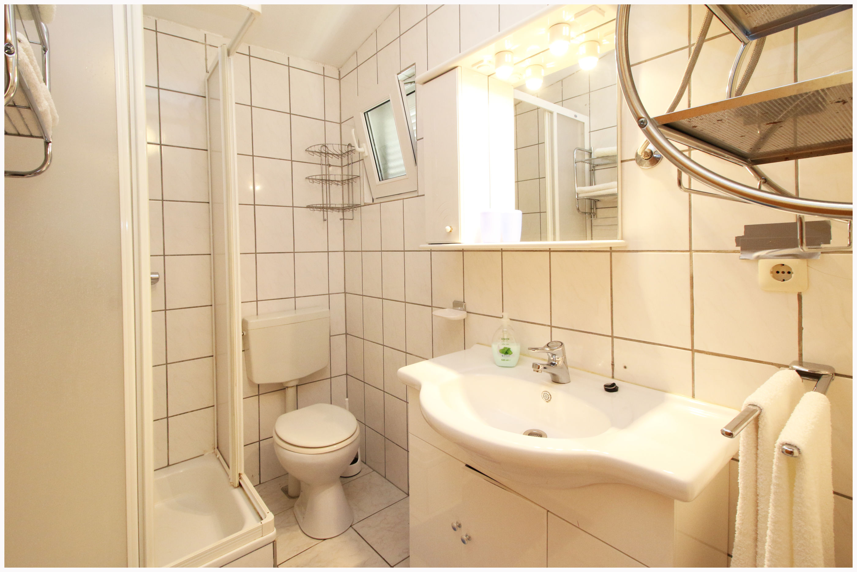 Apartments Tina Toni 64041-A1